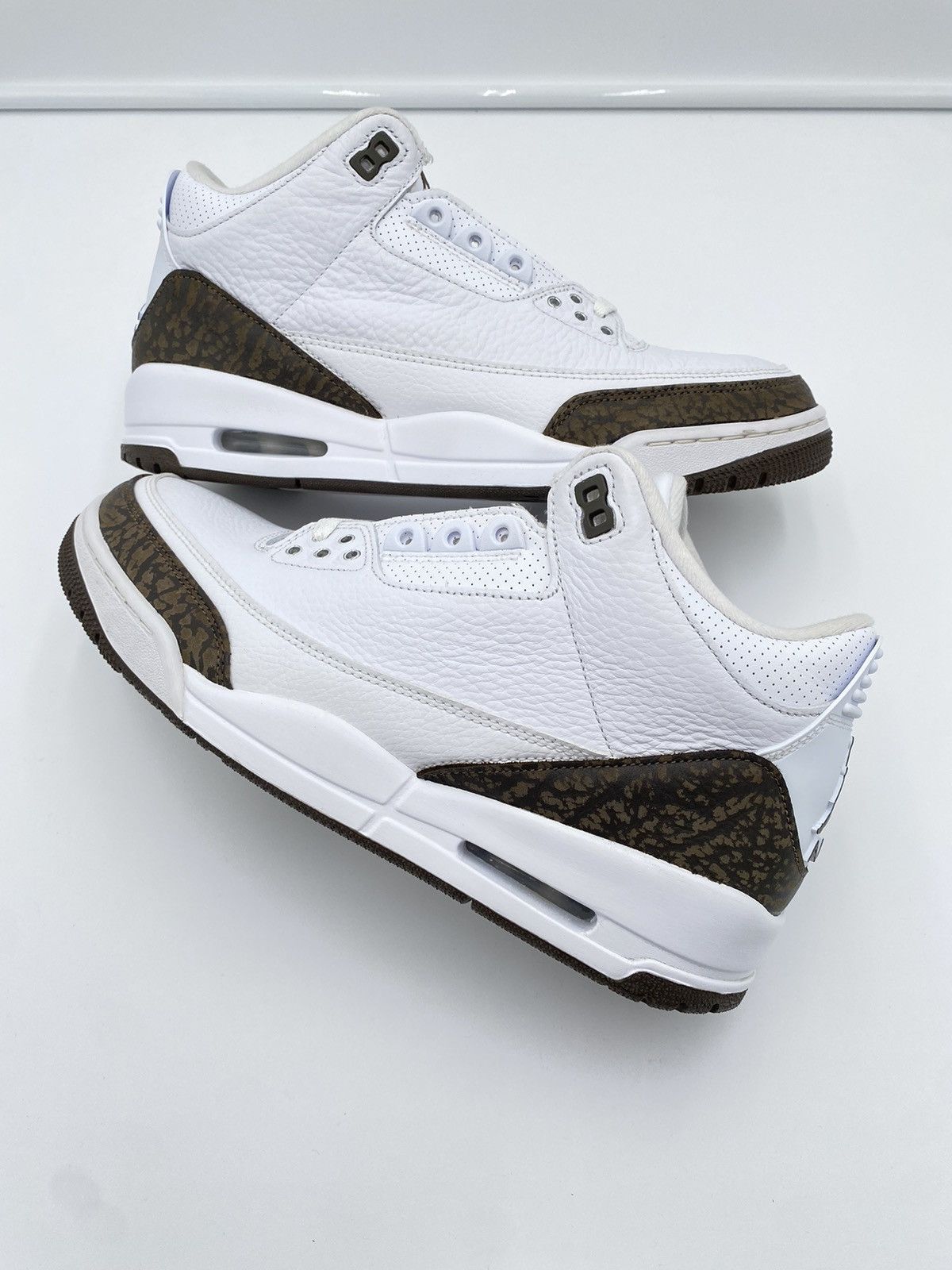 Pre-owned Jordan Nike 10 Jordan 3 Retro Mocha Brown White (2018) 136064-122 Shoes In White/brown