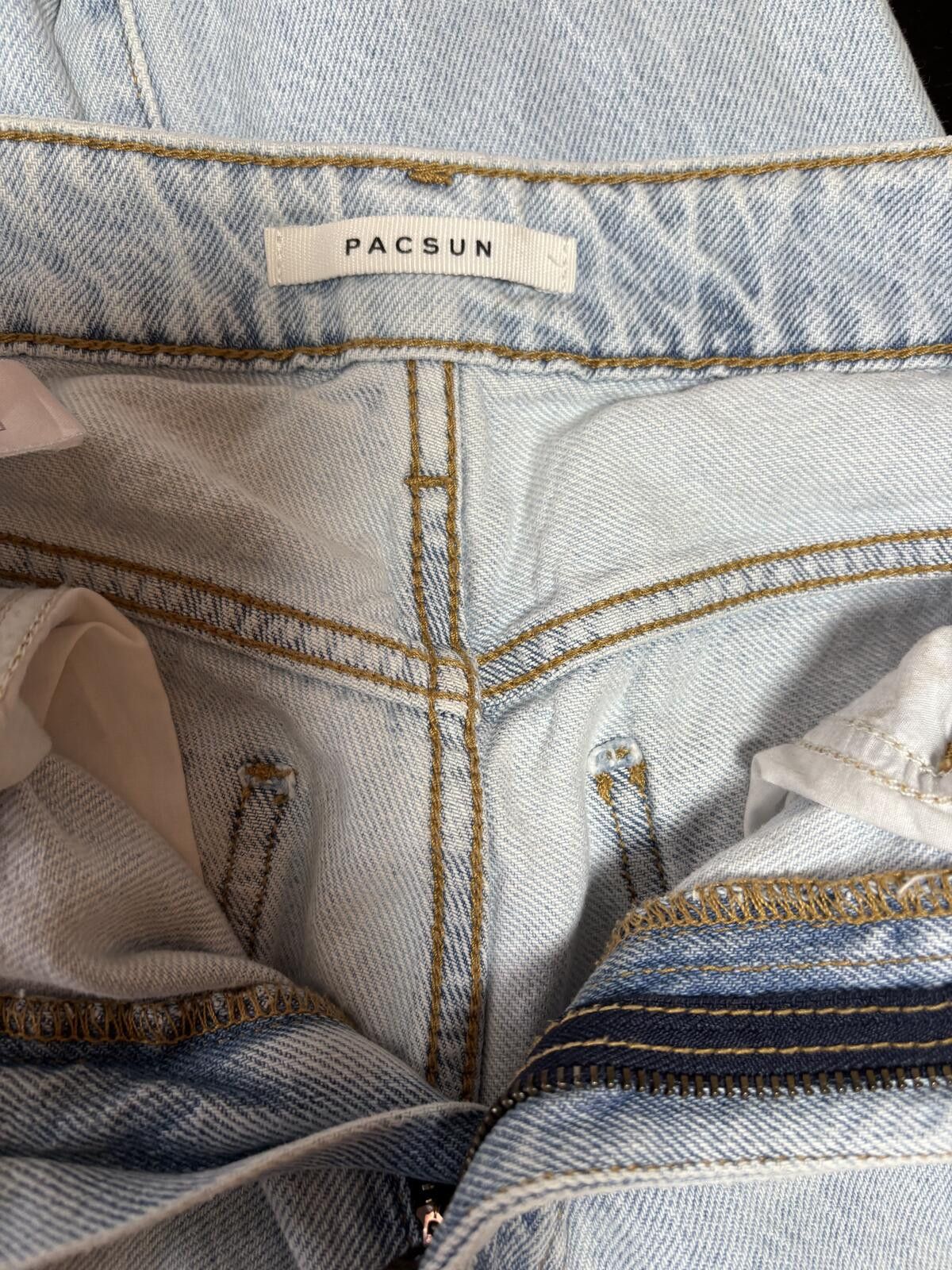Pacsun PacSun Light Wash Boho Distressed Denim Jeans. Size 23. Size US 26 / EU 42 - 5 Thumbnail