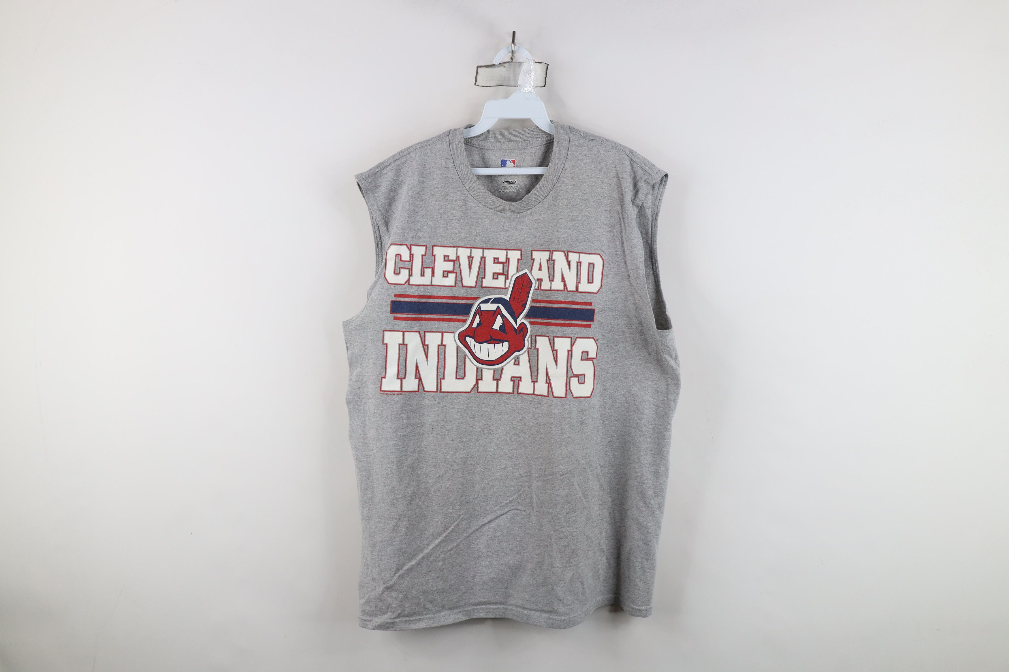 Vintage Vintage Y2K Chief Cleveland Indians Baseball Muscle T-Shirt Size US XL / EU 56 / 4 - 1 Thumbnail