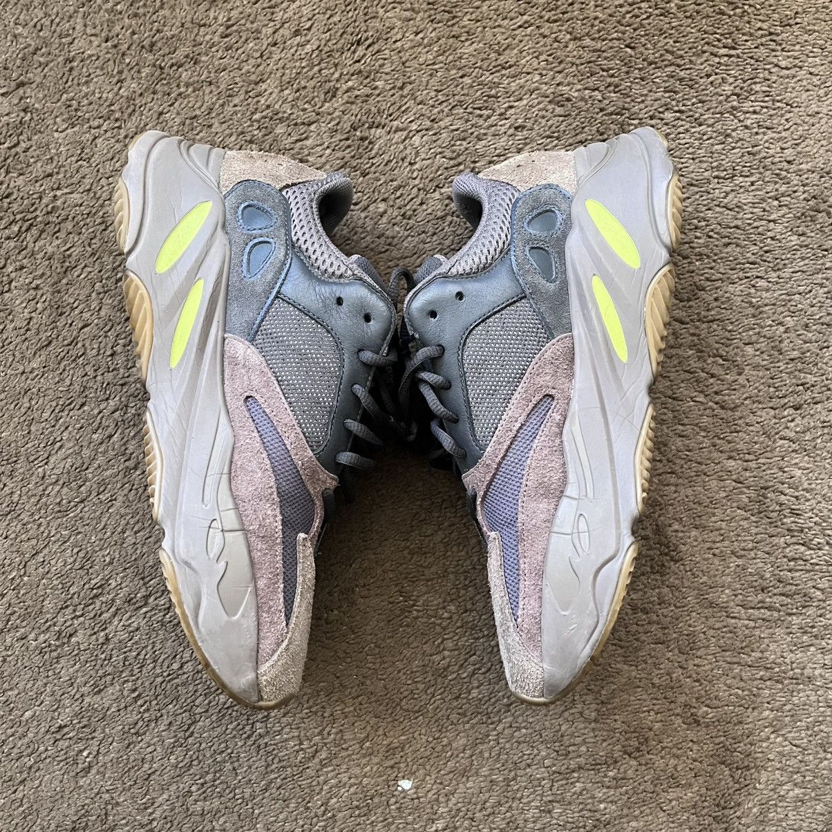 Yeezy Yeezy 700 Mauve Size US 9.5 / EU 42-43 - 4 Thumbnail