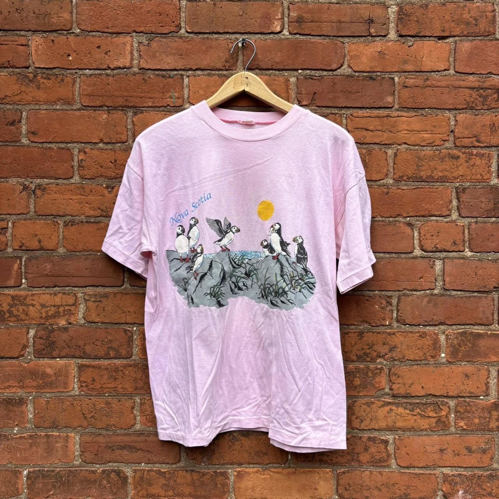 Other Vintage Nova Scotia puffins t shirt 80s M/L Size US L / EU 52-54 / 3 - 1 Thumbnail