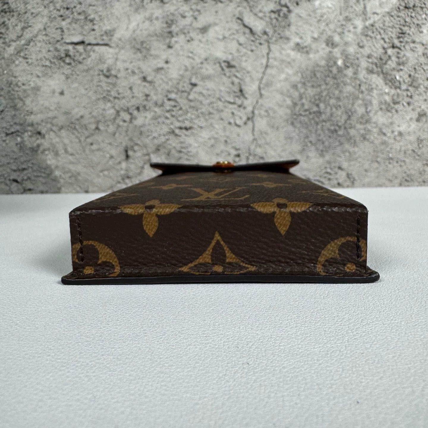 Louis Vuitton Louis Vuitton Cigar Box 99 New Size ONE SIZE - 5 Thumbnail