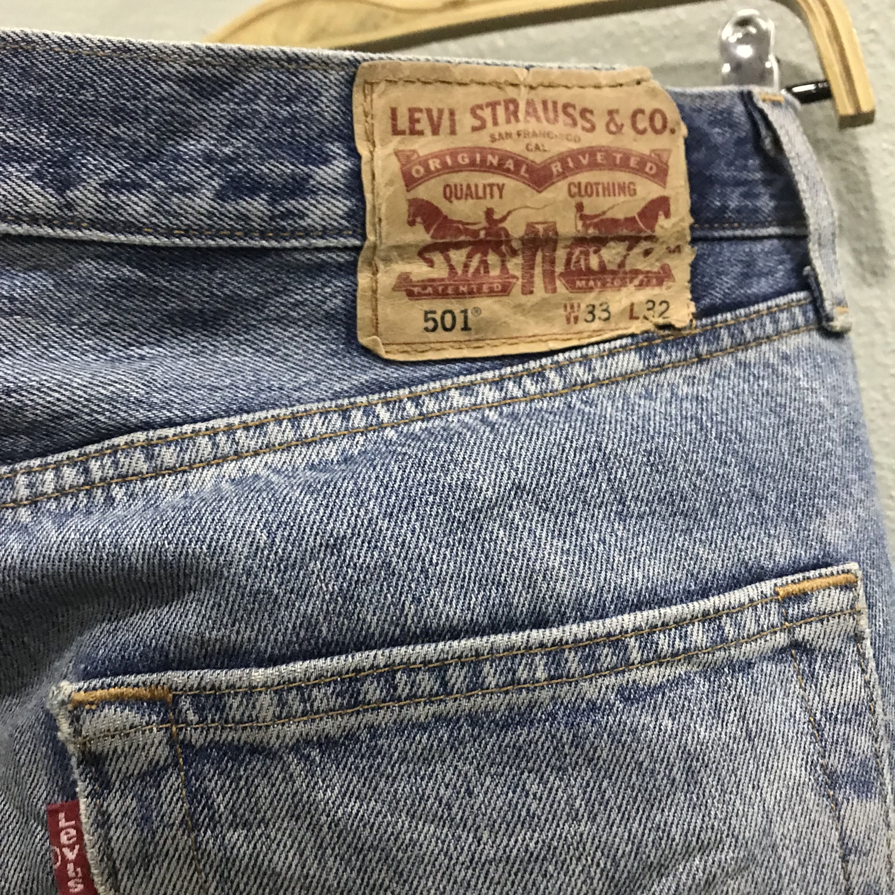Levi's Vintage Y2K Levi’s 501 Stonewash Blue Jeans Straight Leg Size US 35 - 11 Thumbnail