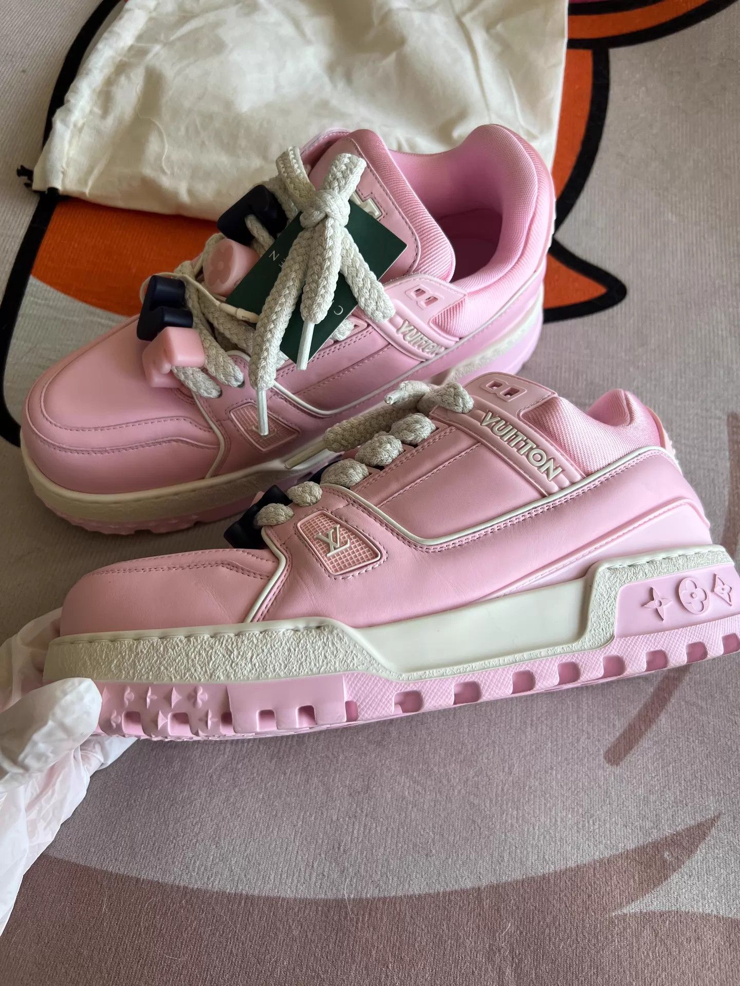 Louis Vuitton Louis Vuitton sneakers US 7 Size US 7 / IT 37 - 9 Thumbnail