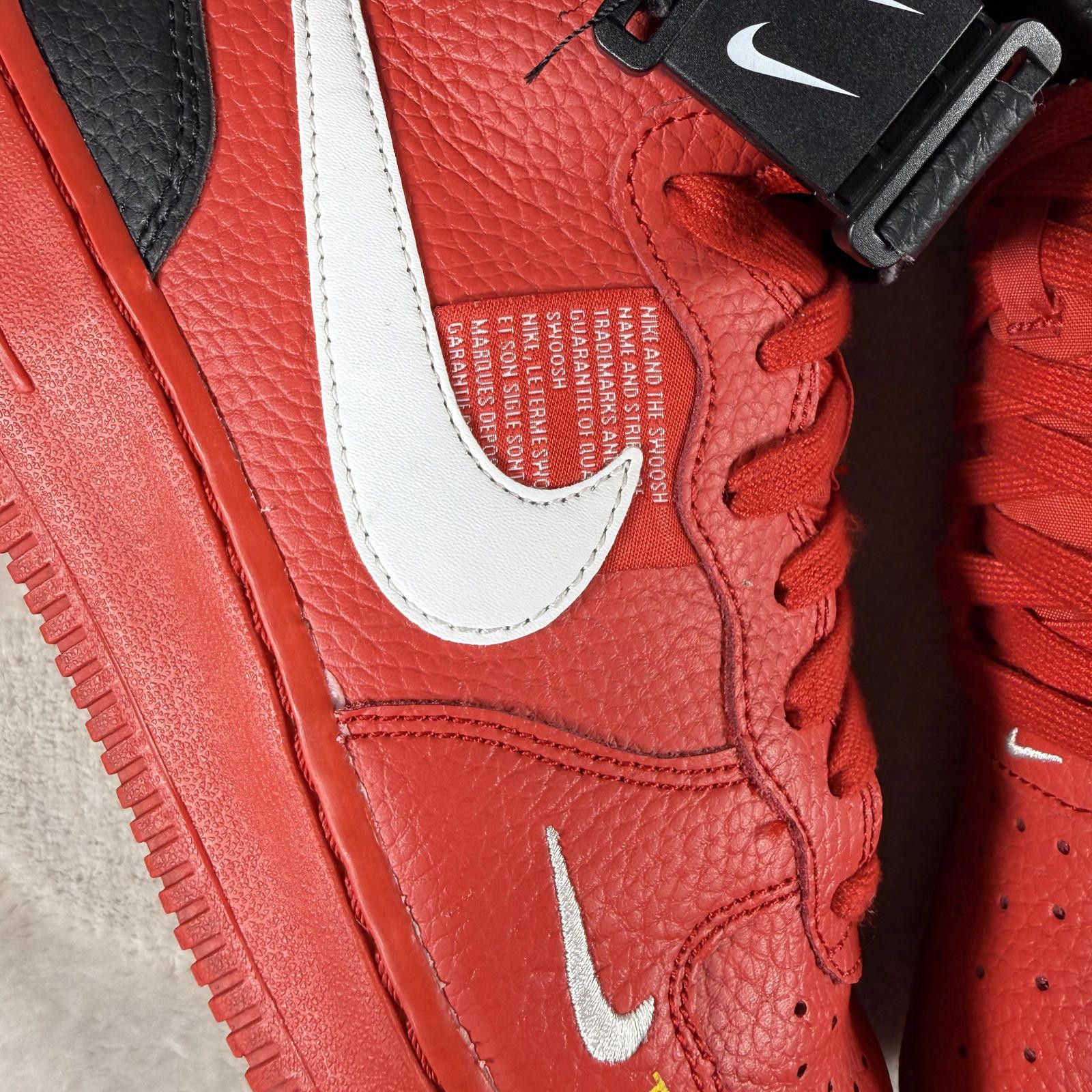 Nike Nike Shoes 7Y Red Air Force 1 Mid AV3803-600 Size US 7 / IT 37 - 3 Thumbnail