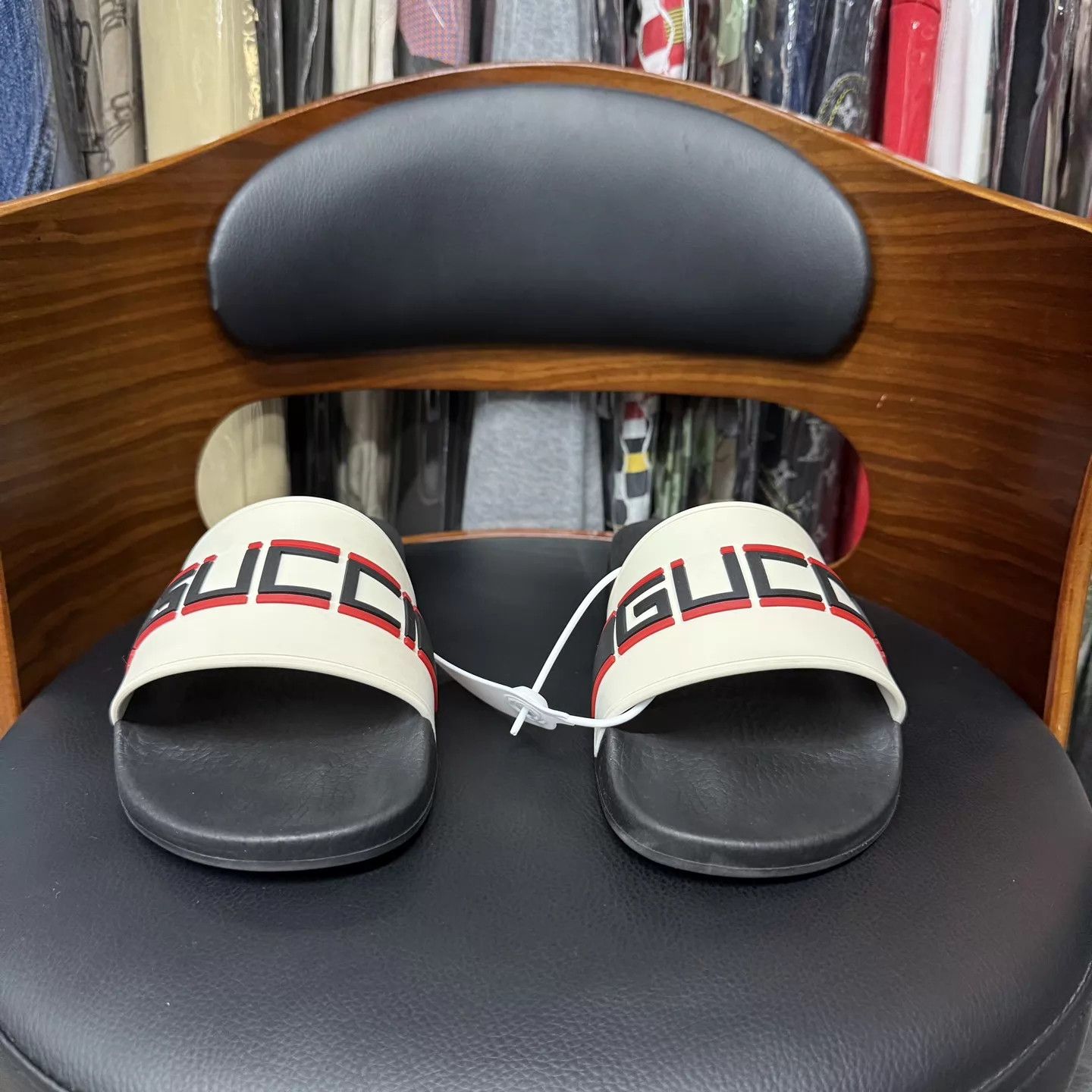 Gucci Gucci Black Red GG Slippers EU39 Like New Worn Once Size US 6 / EU 39 - 2 Thumbnail