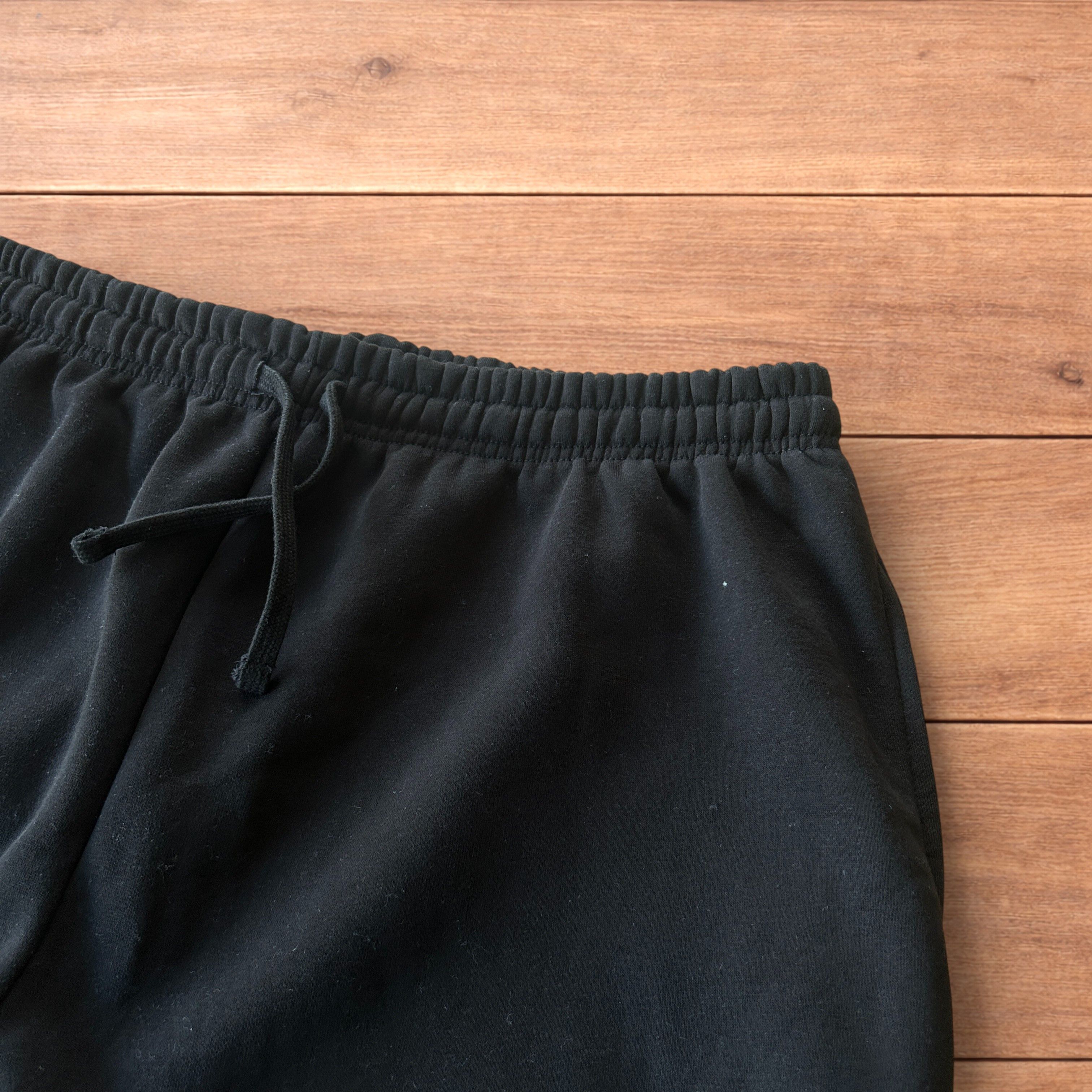 Japanese Brand Super baggy wide leg jersey shorts jorts in black. Size US 36 / EU 52 - 3 Thumbnail