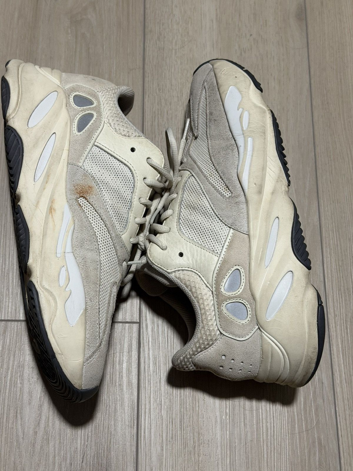 Yeezy Yeezy Boost 700 Analog Size US 11 / EU 44 - 6 Thumbnail