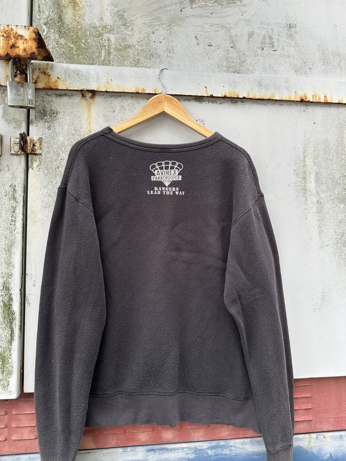 Avirex 🪖Vintage Faded Avirex Paratrooper Sweater Size US L / EU 52-54 / 3 - 9 Thumbnail