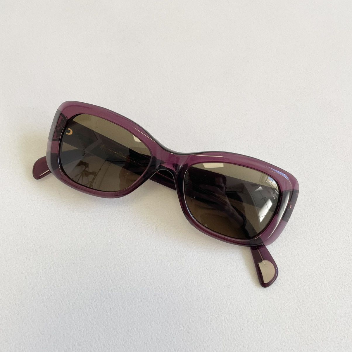 Cutler and Gross ‘Clear Purple’ 70s Rounded Edge Sunglasses Size ONE SIZE - 13 Thumbnail