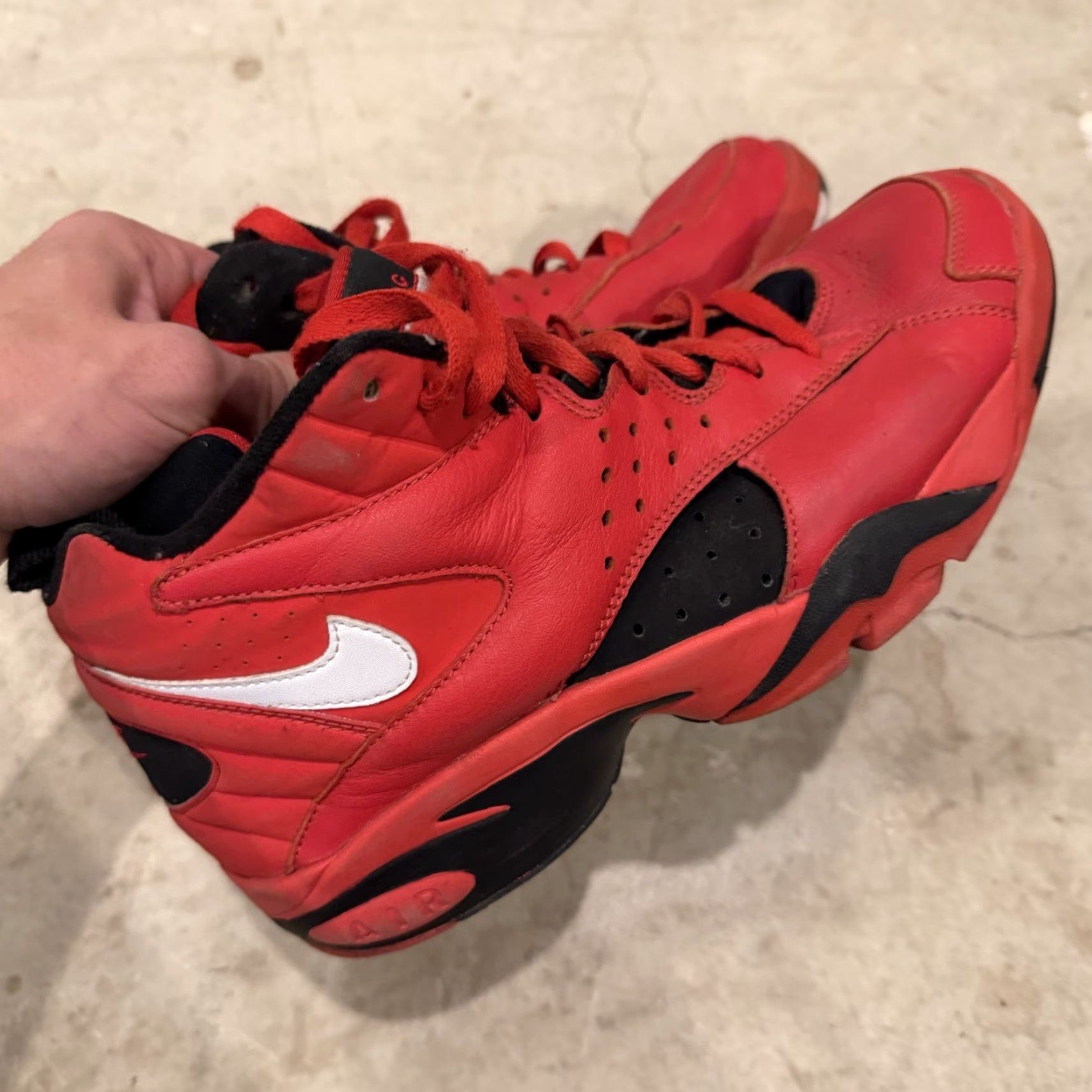 Nike VINTAGE Nike Air Maestro 2 II QS Trifecta Red Black Think 16 Size 9.5 AJ9281-600 Men Sneaker Basketball Nike Air QS 2018 Size ONE SIZE - 3 Thumbnail