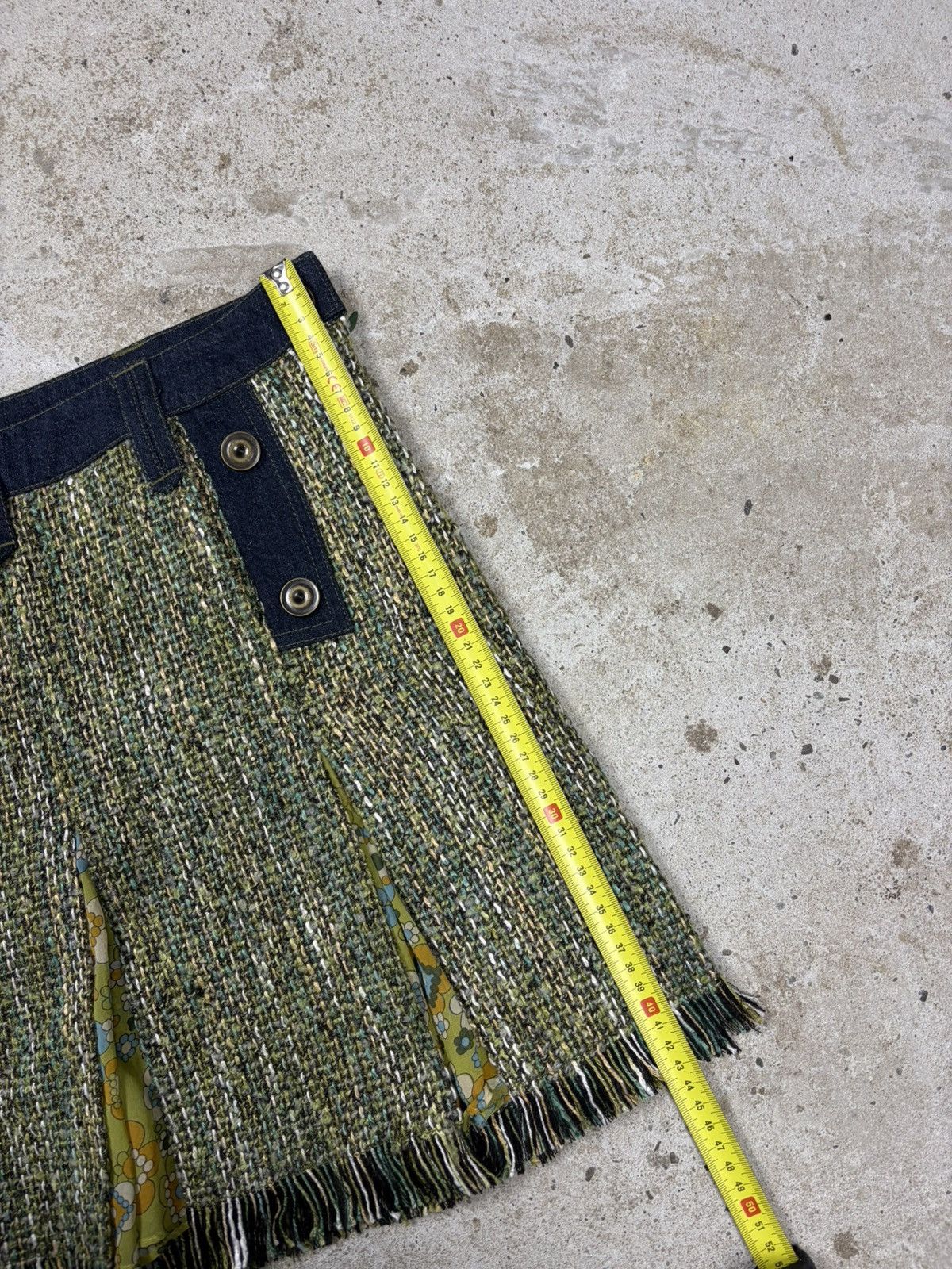 Dolce & Gabbana 2000s Dolce & Gabbana Knitted Mini Skirt Fringe Tweed Size 28" / US 6 / IT 42 - 16 Thumbnail