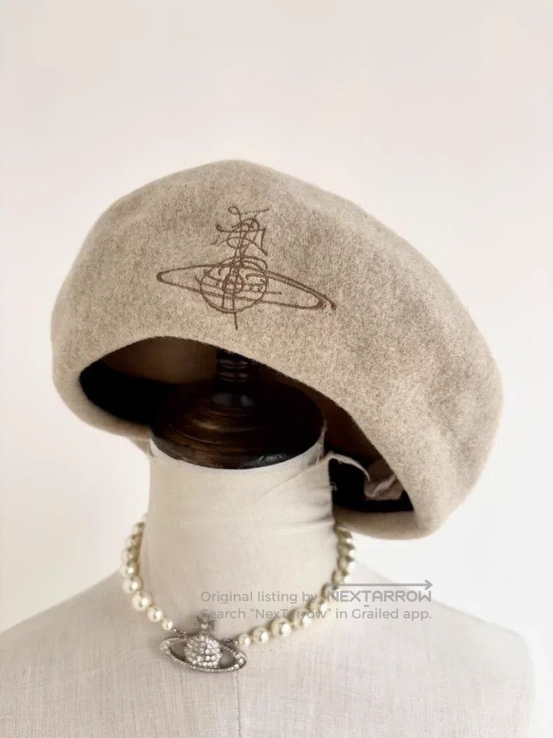 Vivienne Westwood Vivienne Westwood Oatmeal large Saturn embroidered beret Size ONE SIZE - 1 Thumbnail