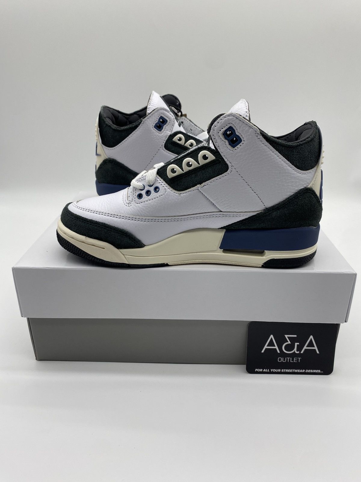 Jordan Brand Jordan 3 Retro OG SP A Ma Maniere For The Love Diffused Blue Size US 4 / IT 34 - 2 Thumbnail