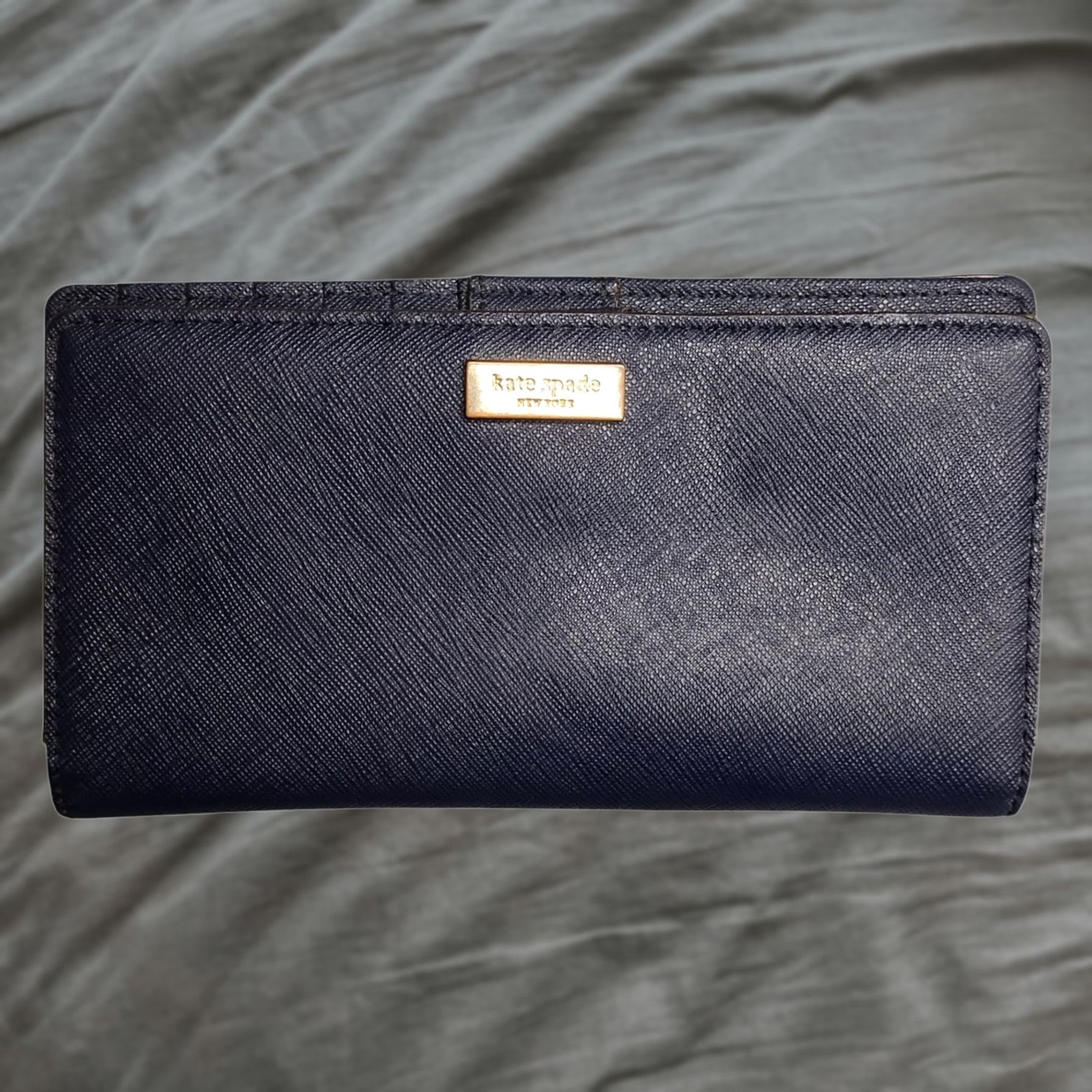 Vintage kate spade new york Laurel Way Stacy Clutch Wallet Womens Navy Snap Closure Wallet Navy Women’s Basic Pattern Solid Vintage No Size ONE SIZE - 1 Thumbnail