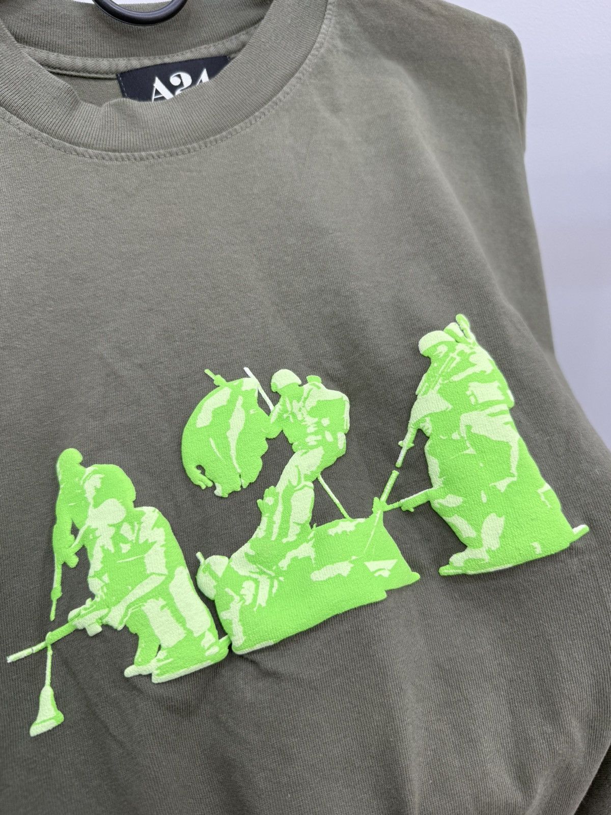 A24 A24 Civil War Puff Print Logo T-shirt Tee Size US M / EU 48-50 / 2 - 2 Thumbnail