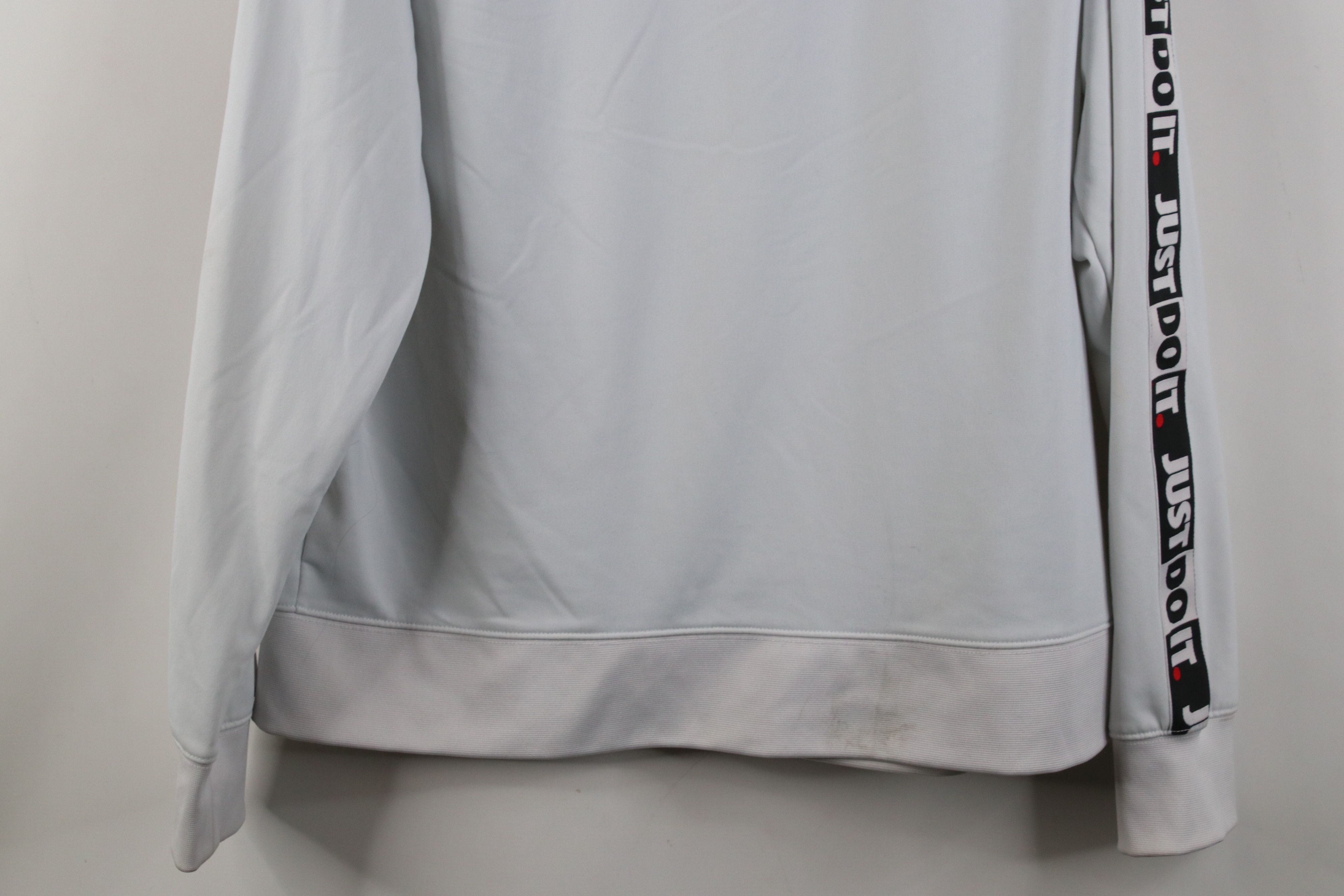 Nike Y2K Nike Taped Logo Lightweight Crewneck Sweatshirt White Size US L / EU 52-54 / 3 - 14 Thumbnail