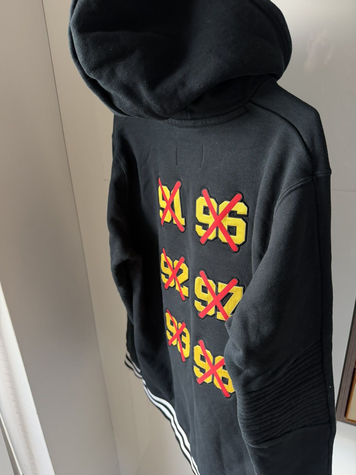 Jordan Brand Nike Air Jordan Big Logo Vintage 90s Hoodie Size US L / EU 52-54 / 3 - 5 Thumbnail