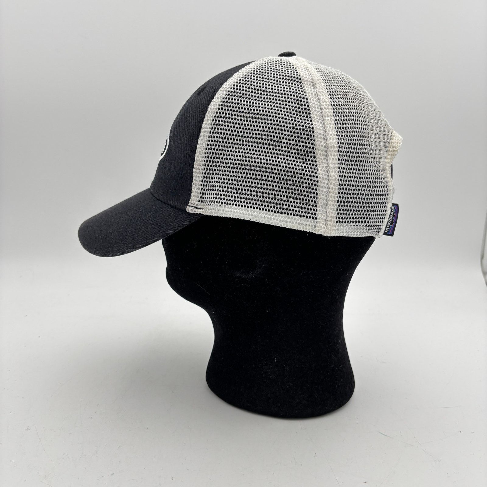 Patagonia Patagonia Snapback Trucker Hat lot of 2 Black Gorpcore Hike Size ONE SIZE - 13 Thumbnail