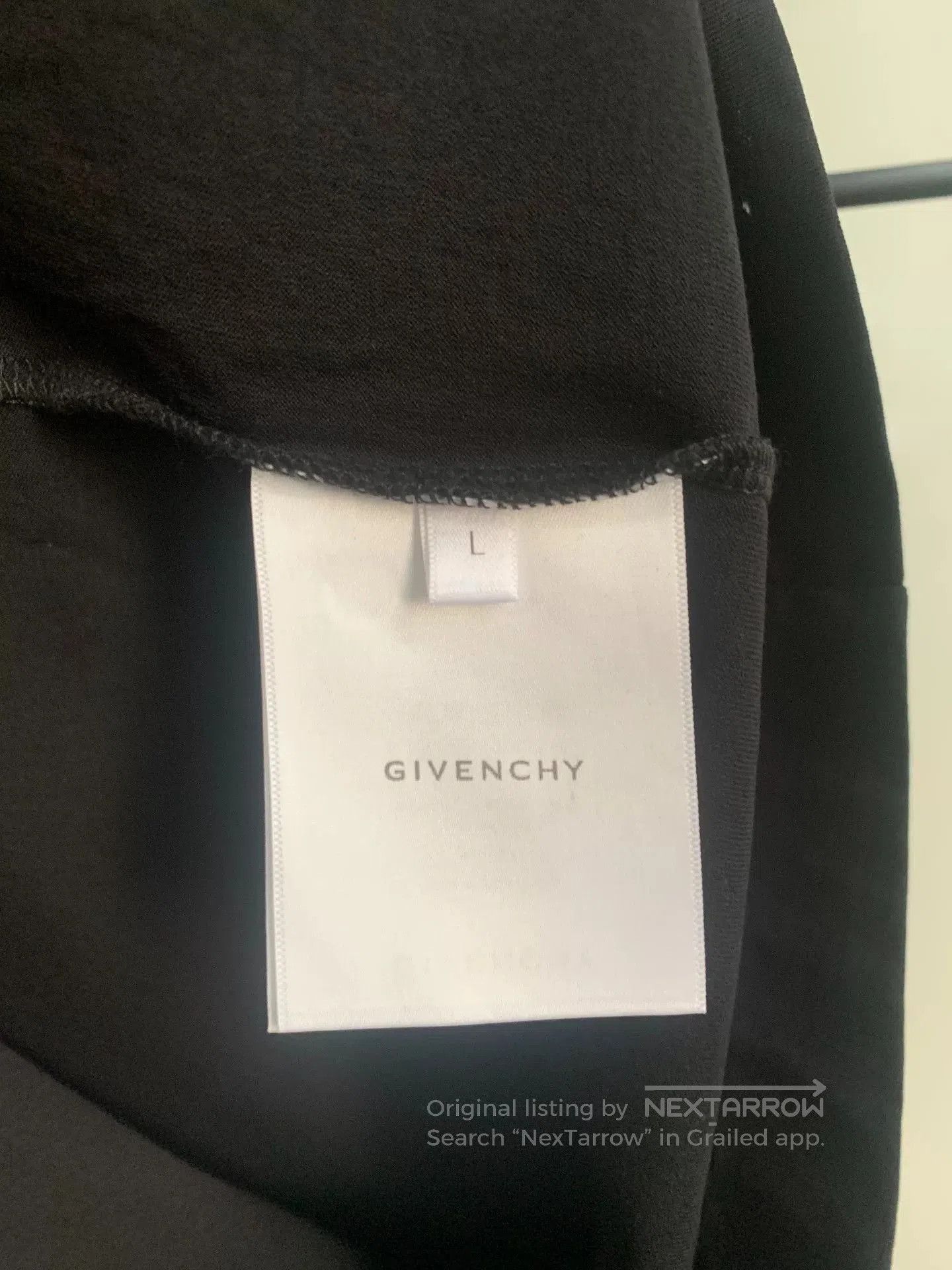 Givenchy Givenchy New Logo Embroidered Black T. Size US L / EU 52-54 / 3 - 4 Thumbnail