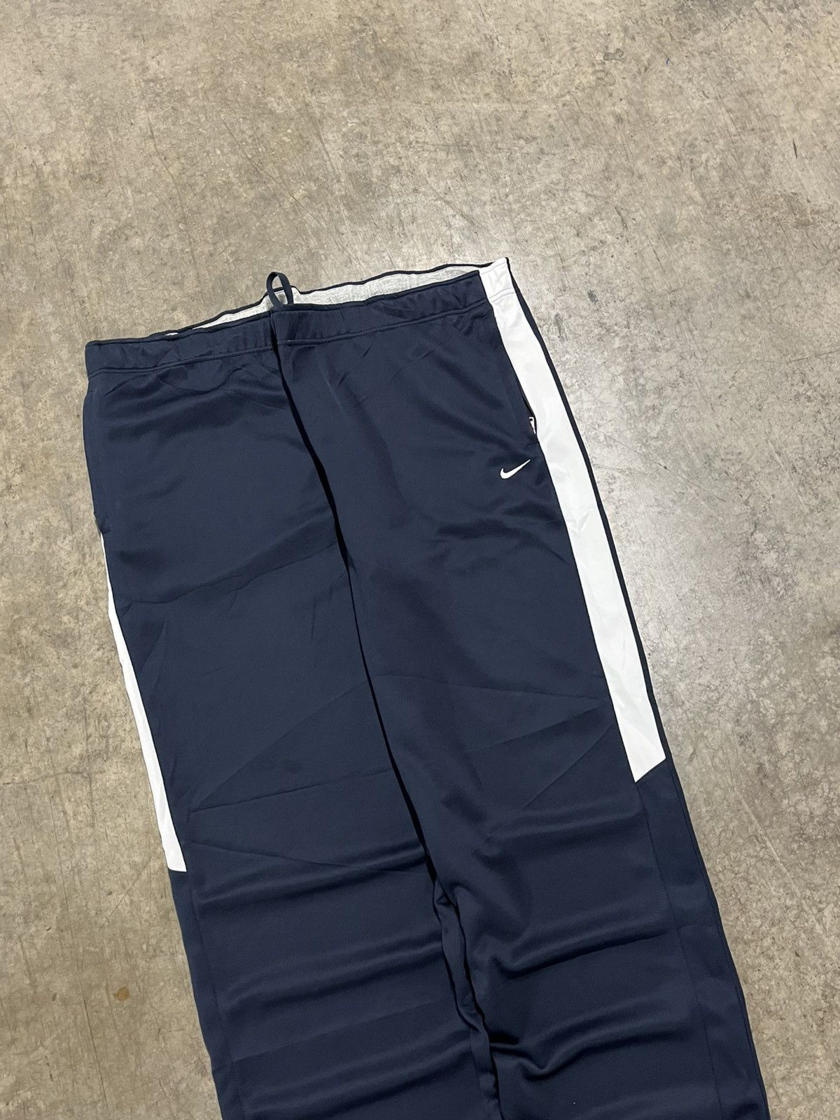 Nike × Vintage Nike baggy fit sweatpants wide leg athletic streetwear cozy Size US 38 / EU 54 - 4 Thumbnail