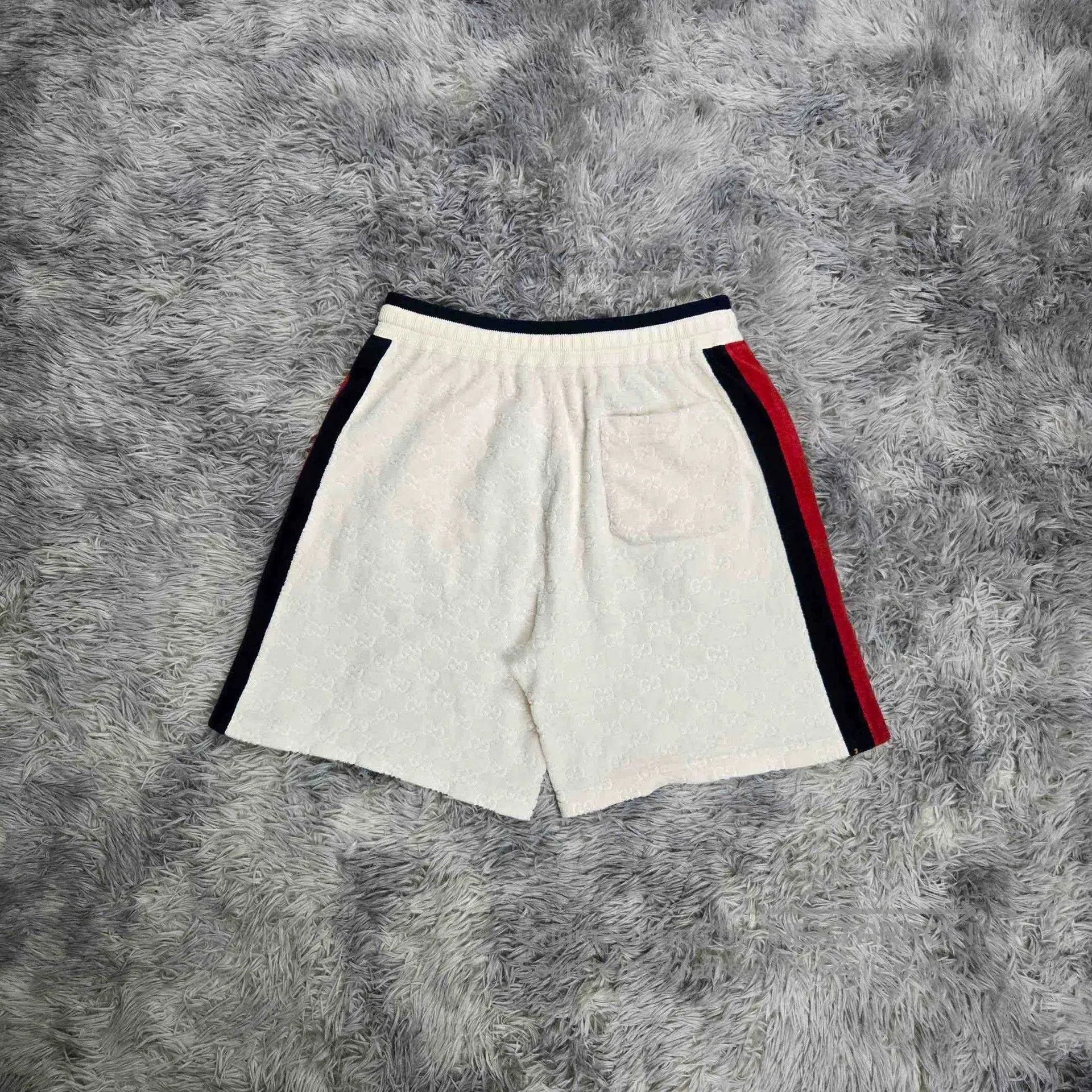 Gucci gucci gg pattern cotton shorts in white. Size US 27 - 2 Thumbnail