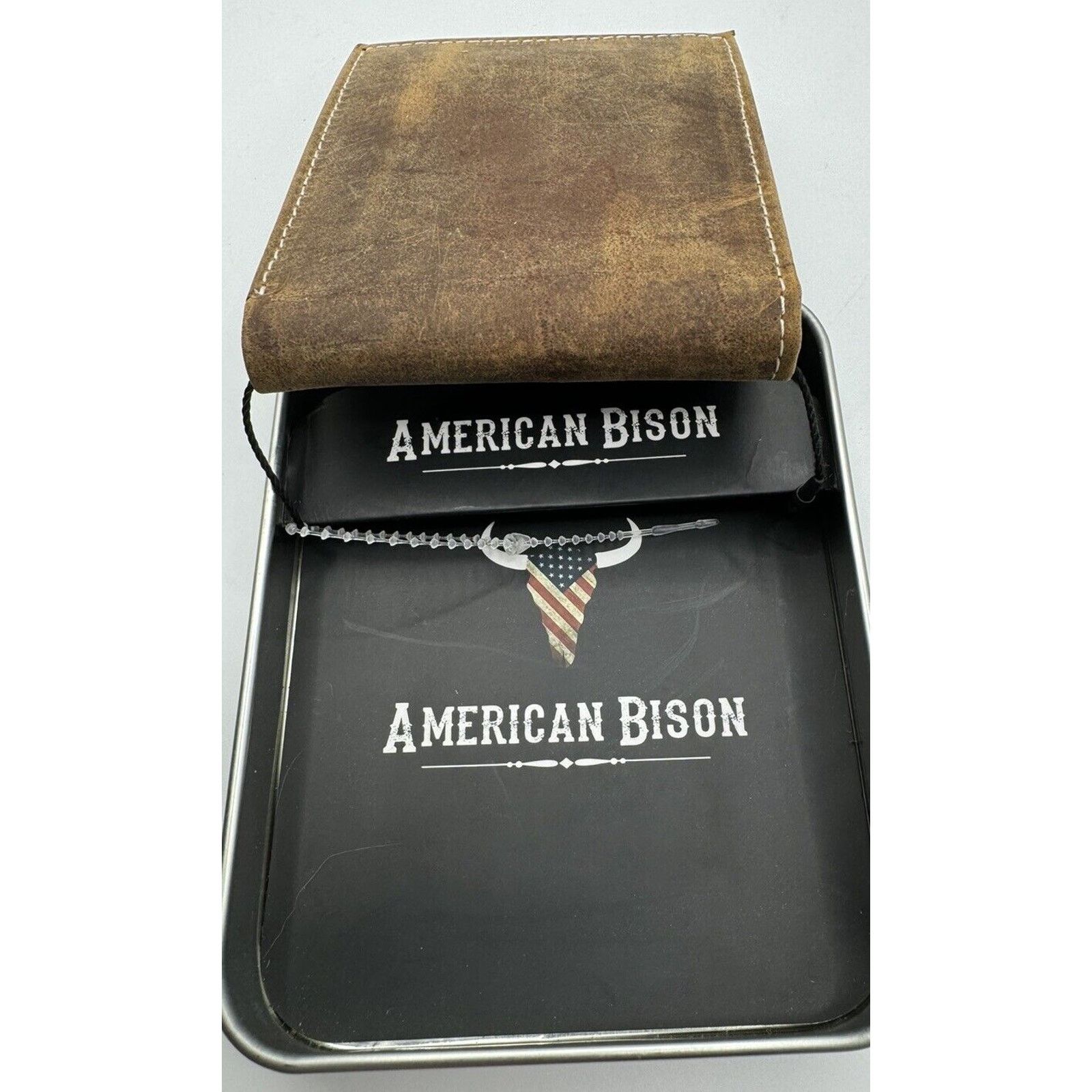 The Unbranded Brand AMERICAN BISON GENUINE LEATHER BROWN MENS WALLET Tin Box NEW Size ONE SIZE - 5 Thumbnail