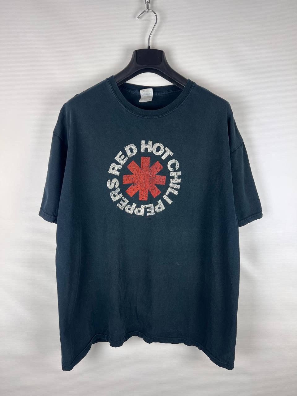 Other Red Hot Chilli Peppers vintage band t-shirt size XL Size US XL / EU 56 / 4 - 1 Thumbnail