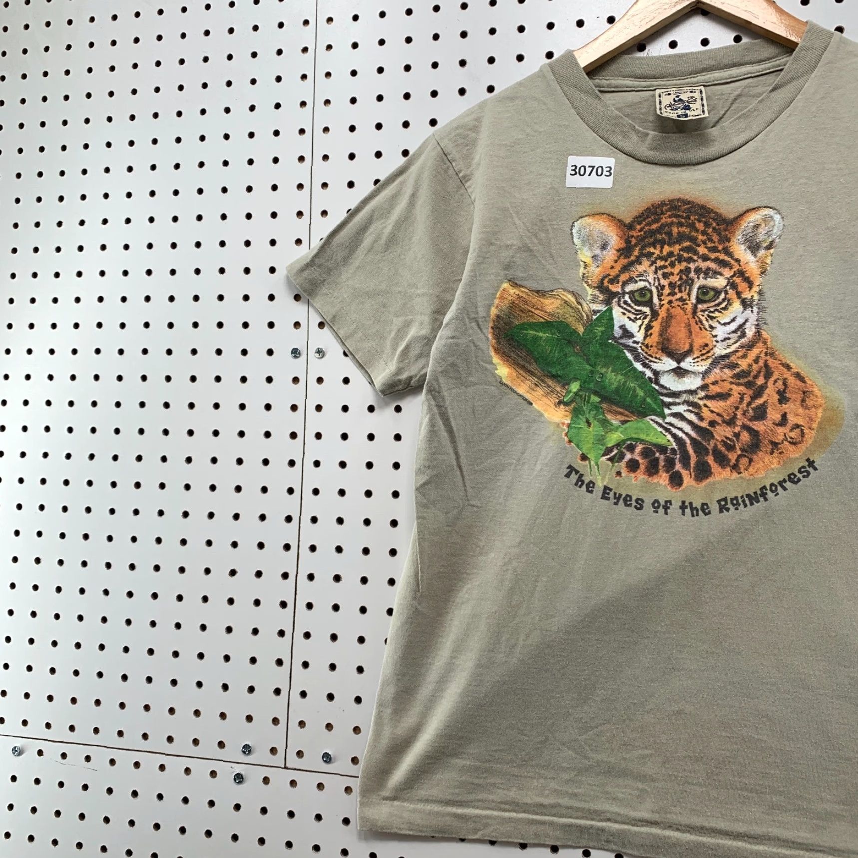 Vintage VINTAGE Alore 90s Tiger Nature Shirt Mens Small Gray Short Sleeve Crew Neck Single Stitch USA Size US S / EU 44-46 / 1 - 3 Thumbnail
