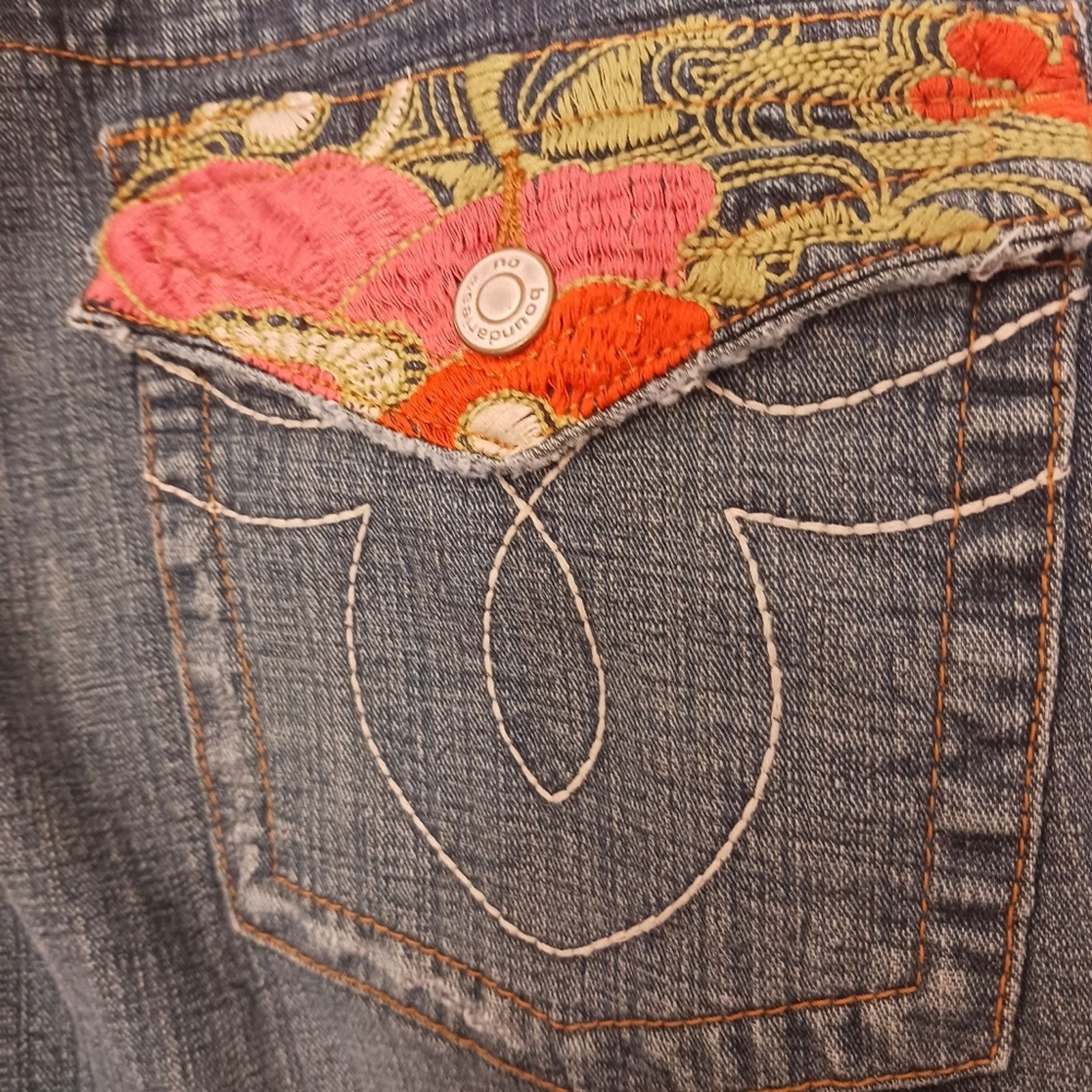 Other No Boundaries Jeans 36 W Blue EMBROIDERED Flare Boho Cottage Size 36" / US 14 / IT 50 - 9 Thumbnail