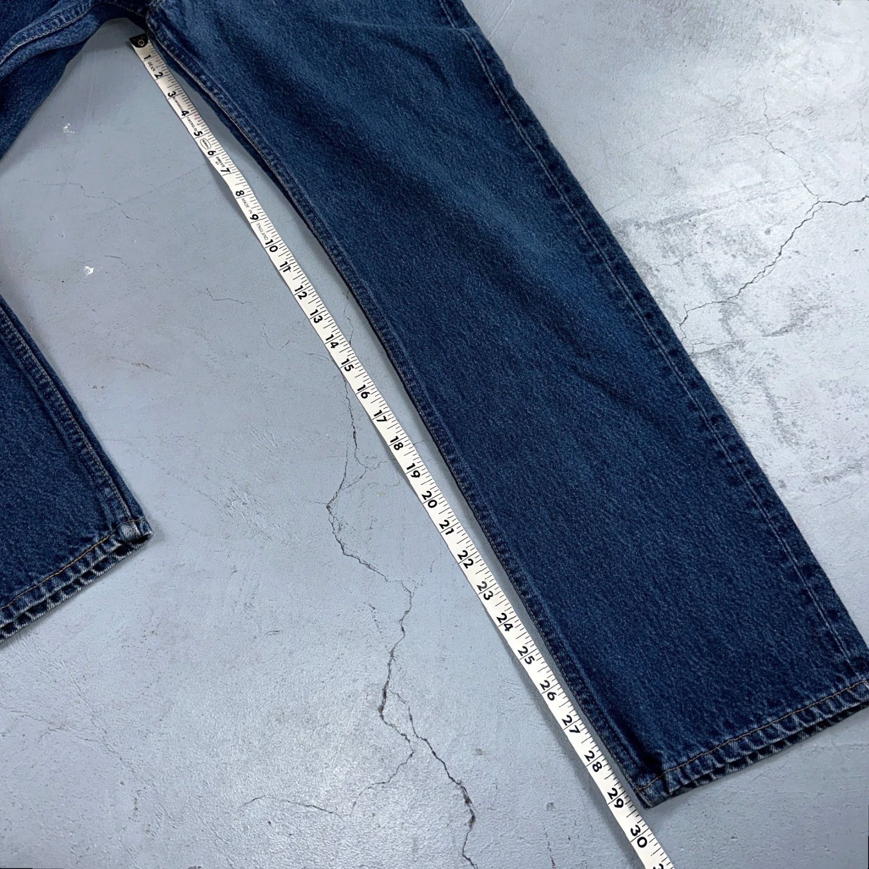 Levi's VINTAGE Levi's 501 Jeans 90s USA Straight Leg Blue Med Wash 32x33 Mens Size US 32 / EU 48 - 5 Thumbnail
