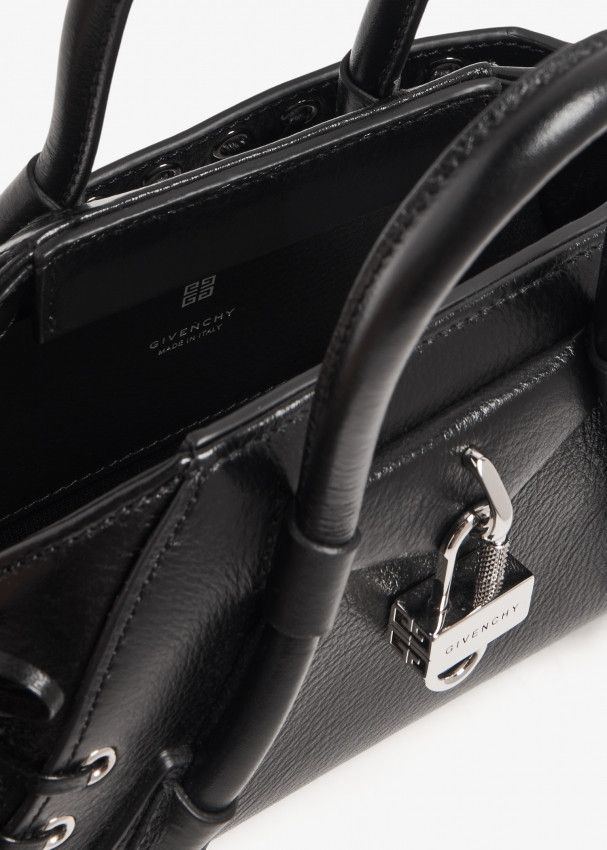 Givenchy o1srvl11e0924 Size: OS / Mini Antigona Stretch Bag in Black Size ONE SIZE - 4 Thumbnail