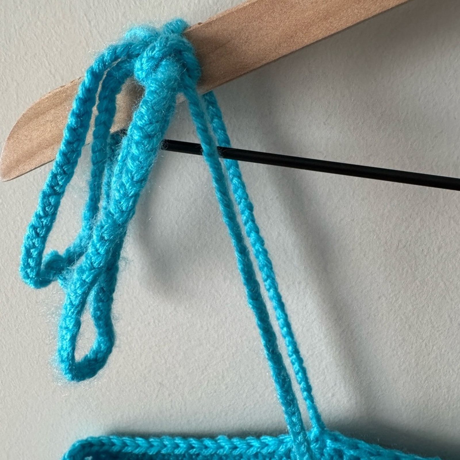 Handmade Handmade Crochet Adjustable Tie Strap Crop Top 100% Recycled Size L / US 10 / IT 46 - 10 Thumbnail