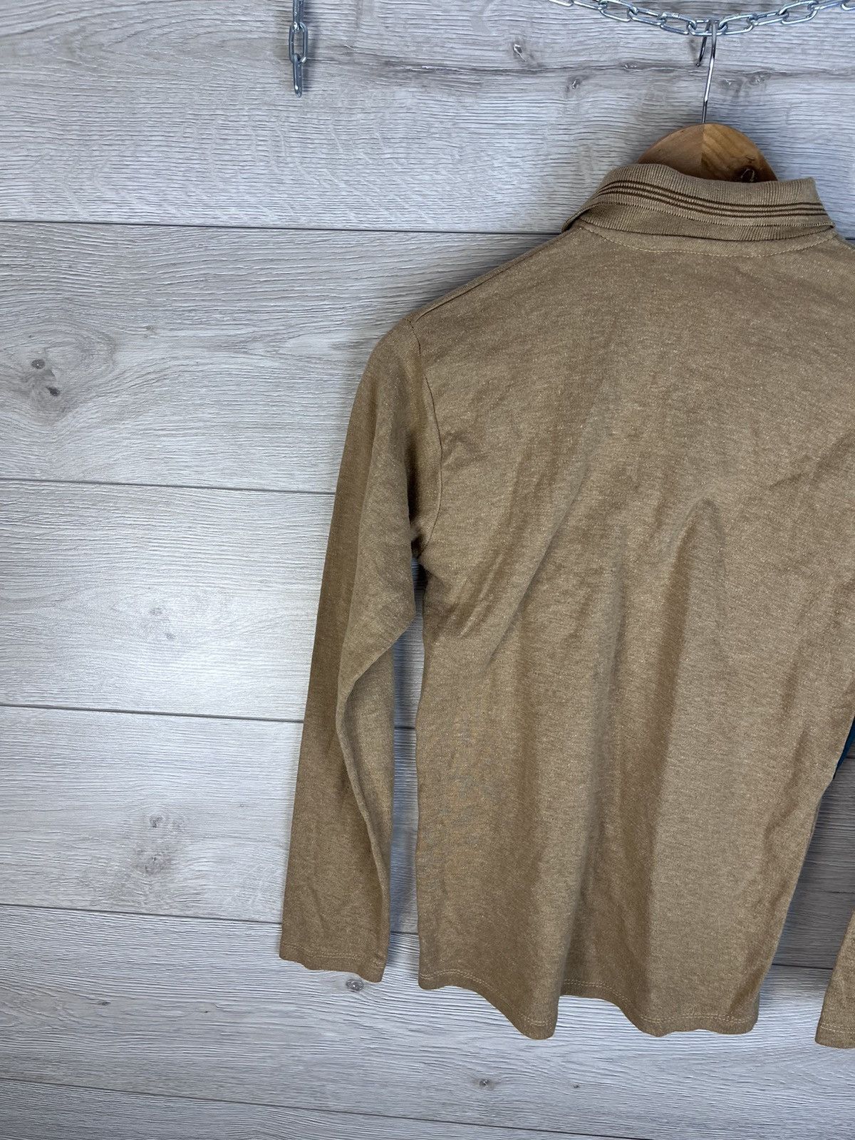 Hugo Boss Vintage men’s long sleeve Hugo Boss classic size S 1990s Size US S / EU 44-46 / 1 - 12 Thumbnail