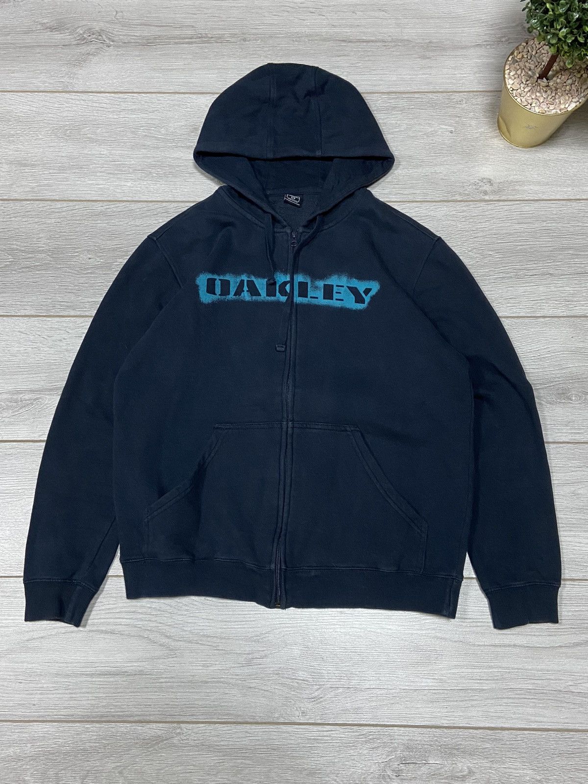 Oakley Oakley vintage big logo hoodie Size US S / EU 44-46 / 1 - 1 Thumbnail