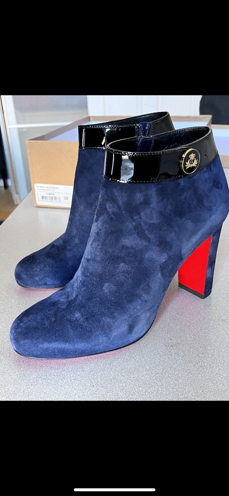 Christian Louboutin CL BOOT(heel) - 85 VV/PATENT Size US 9 / IT 39 - 1 Thumbnail