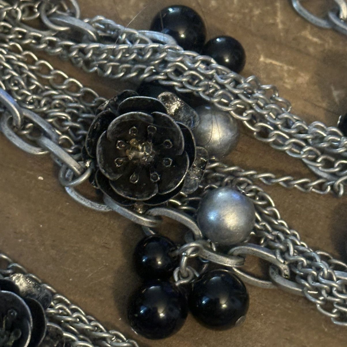 Other Multi strand silver tone roses and beads Y necklace Size ONE SIZE - 4 Thumbnail