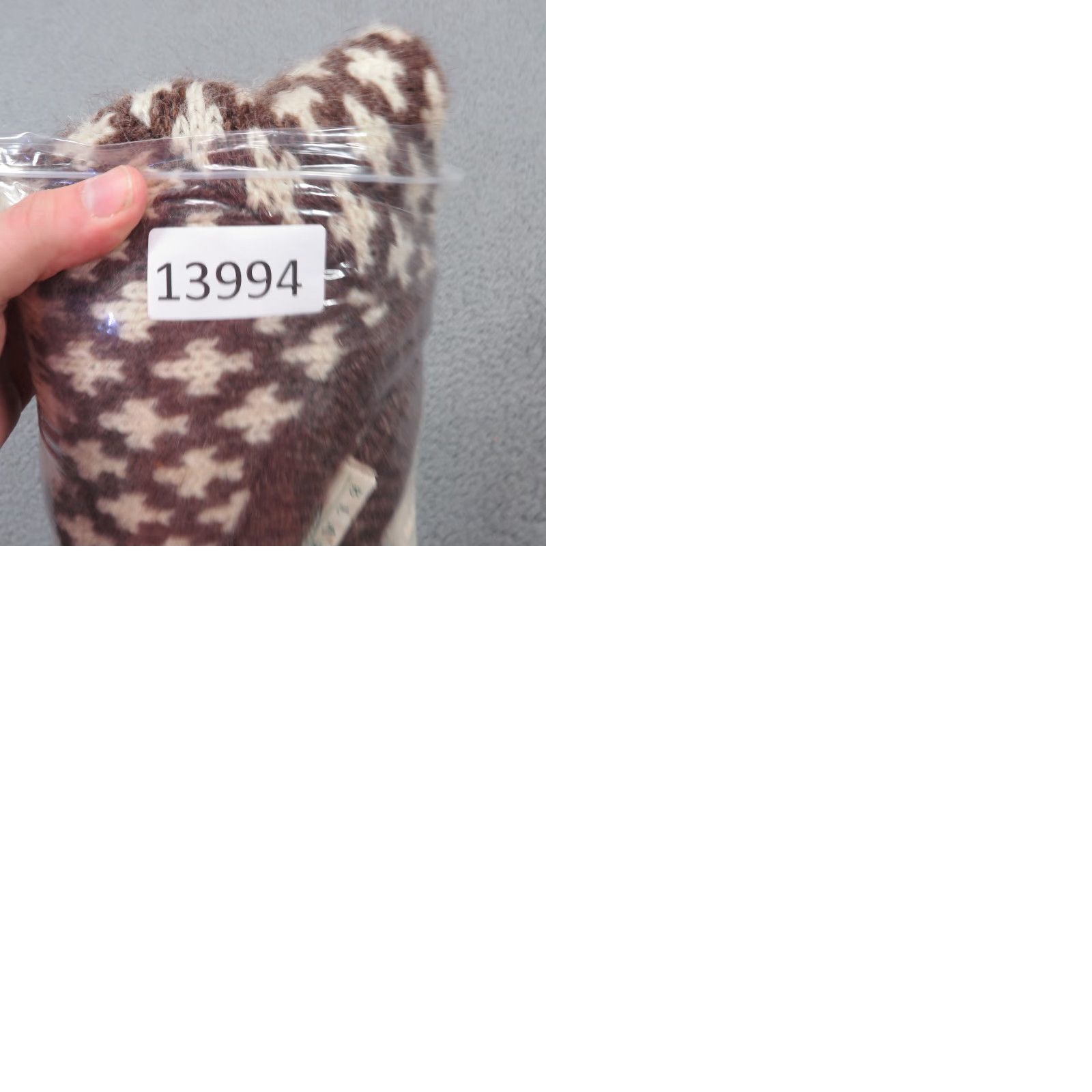 Vintage VINTAGE Blarney Woolen Mills Sweater Mens Large Cream Brown Fishermans Chunky Intarsia Size US L / EU 52-54 / 3 - 10 Thumbnail