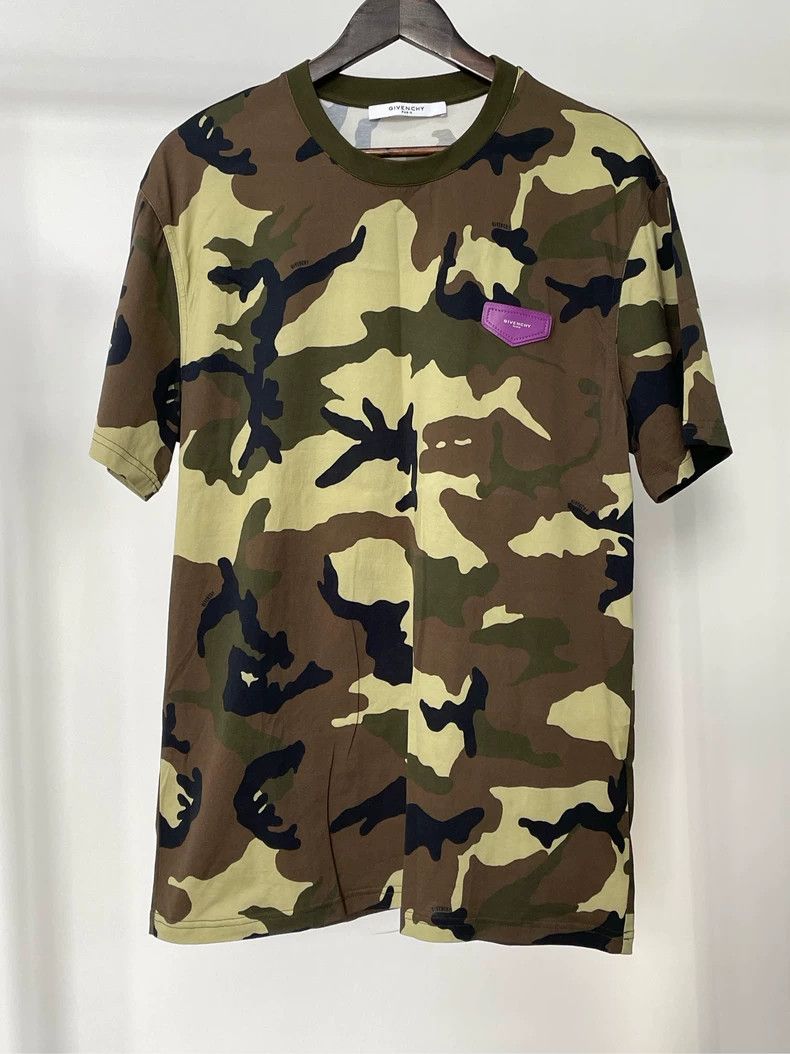 Givenchy Givenchy Camo Chest Medal Short Sleeve Size US XXL / EU 58 / 5 - 1 Thumbnail