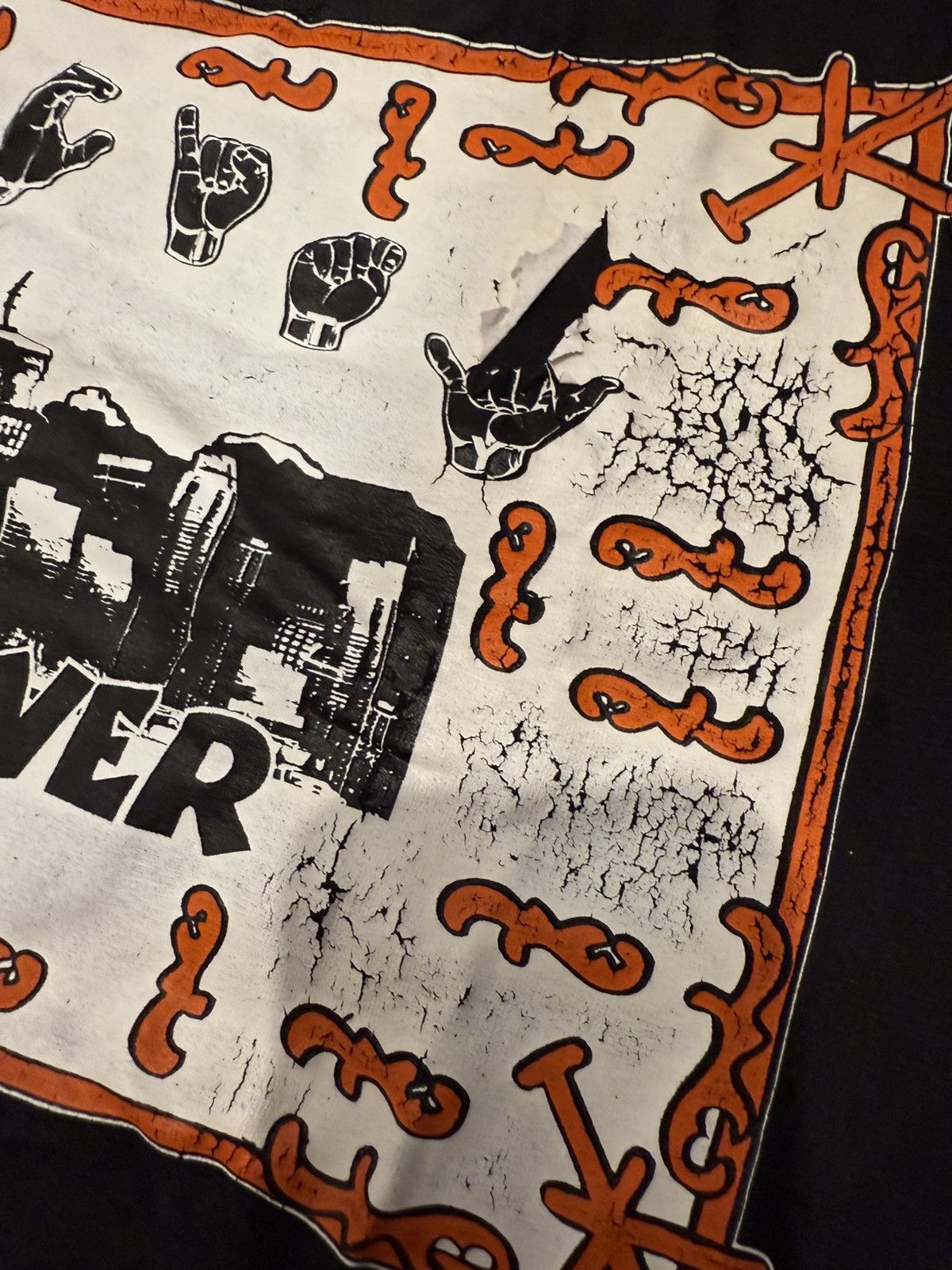 Vintage ***FINAL DROP***RARE 00 VANCOUVER BC CANADA “HANDZ” SHIRT XL Size US XL / EU 56 / 4 - 5 Thumbnail