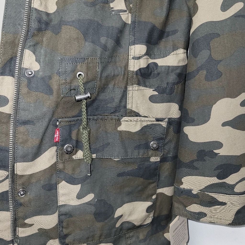 Levi's Levi's Camo Hooded Jacket Women's. Size XS. Brown/Green. NWT Size XS / US 0-2 / IT 36-38 - 15 Thumbnail
