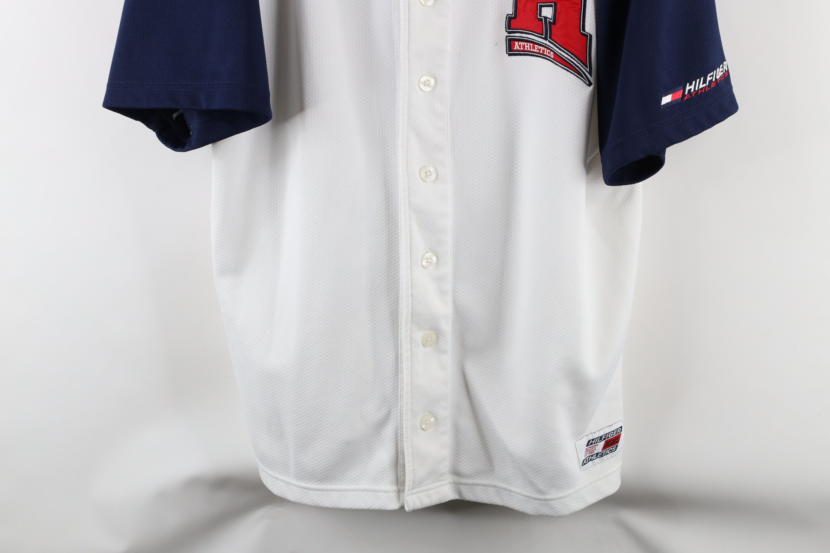 Tommy Hilfiger × Vintage Vintage 90s Tommy Hilfiger Spell Out Baseball Jersey White Size US L / EU 52-54 / 3 - 3 Thumbnail
