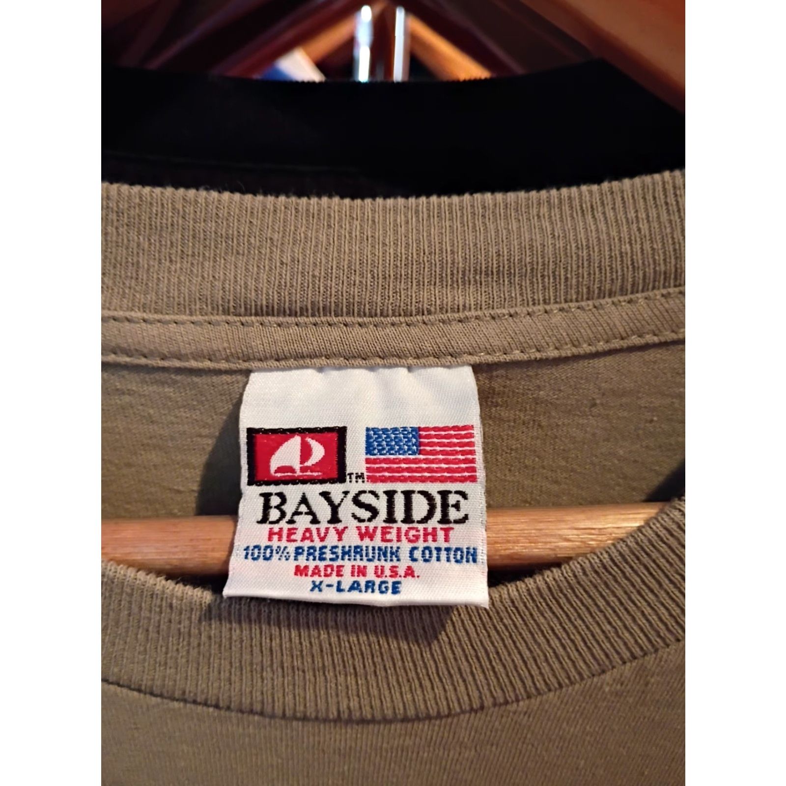 CO VINTAGE Bayside USA Made T-Shirt Beer New York XL Mens Beige 2015 — Bayside Shirt Mens XL Beer US Made Vintage Size US XL / EU 56 / 4 - 2 Thumbnail