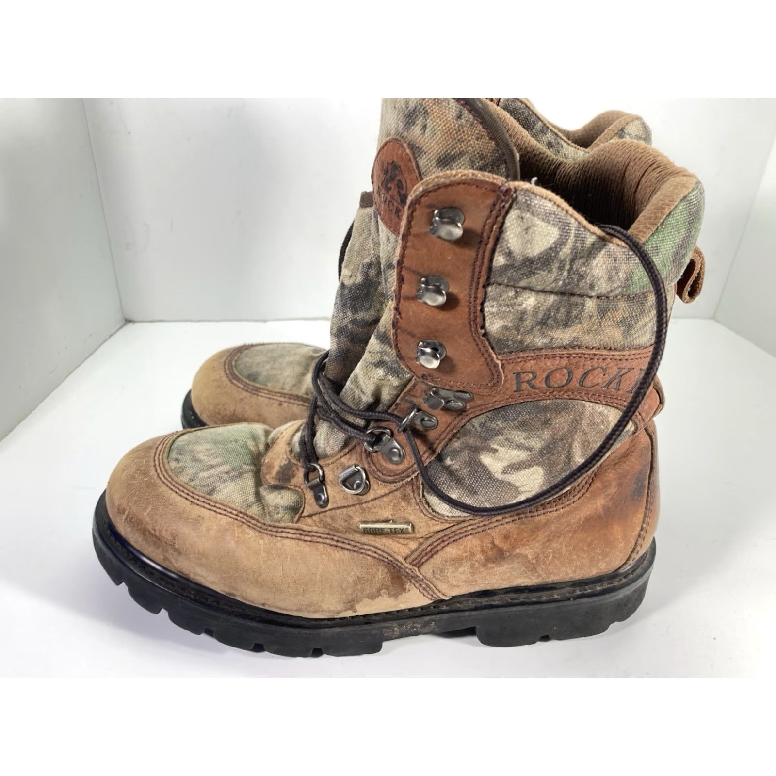 Vintage ROCKY Goretex Hunting Boots Men 10 M Brown Leather Lace Up Camouflage Leather Upper | Combat Style, Hunting Theme, Leather Outsole, US 10 Size US 10 / EU 43 - 4 Thumbnail
