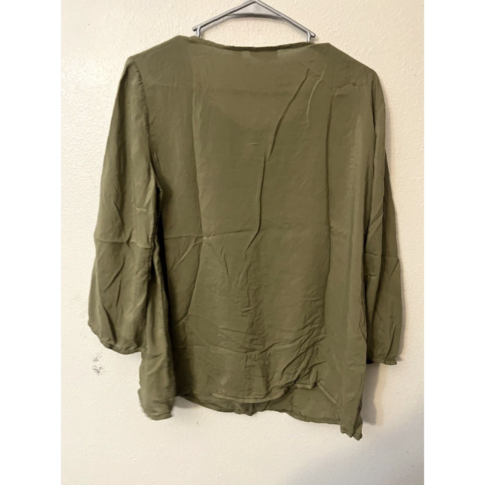 Vintage New York & Company Blouse Women L Green Floral Embroidered Keyhole Neck Beaded Casual Long Sleeve 100% Modal Regular Size L / US 10 / IT 46 - 3 Thumbnail