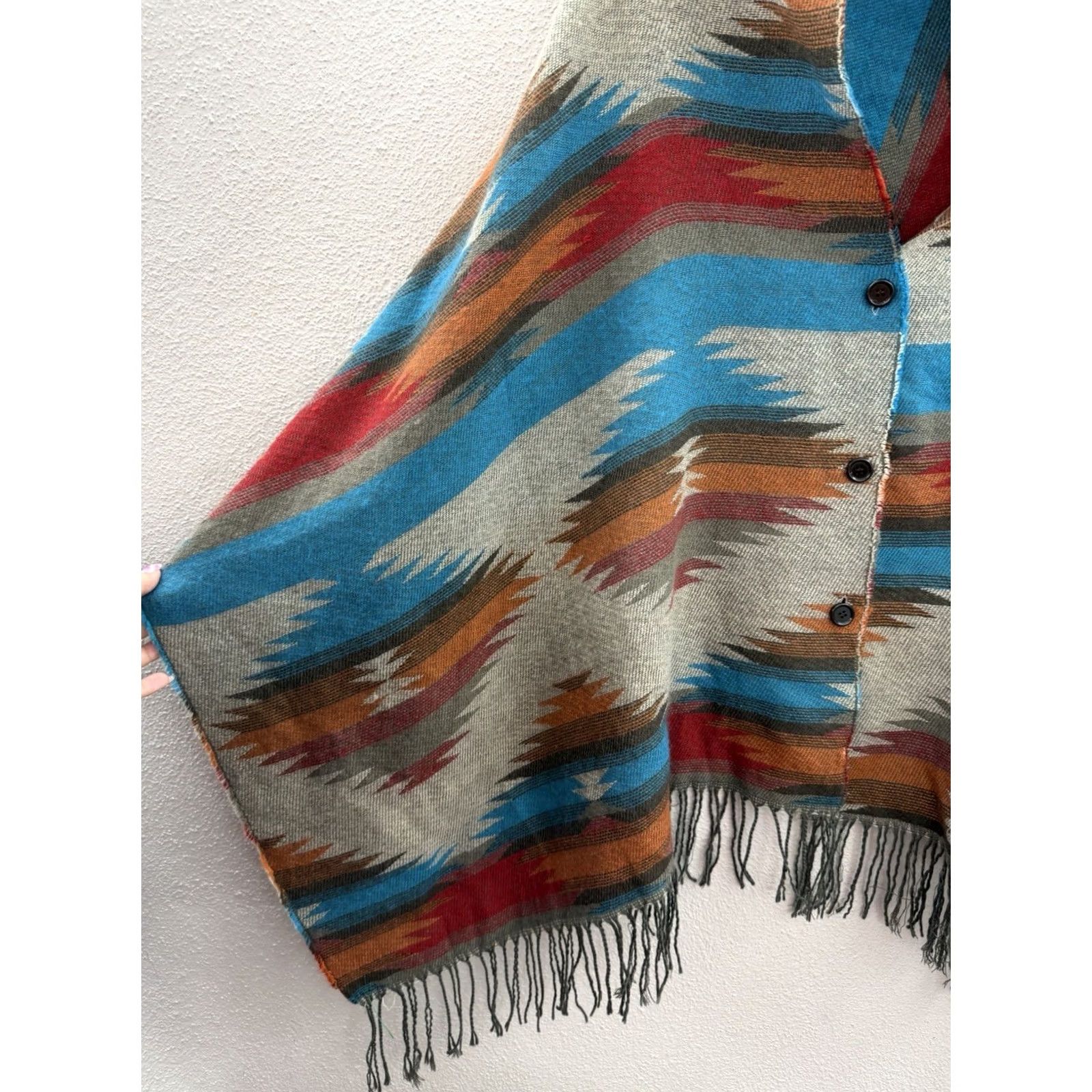 Vintage Unbranded Womens Poncho Shawl One Size Button Up Fringe Southwestern Aztec Print Purple SDN Size ONE SIZE - 3 Thumbnail
