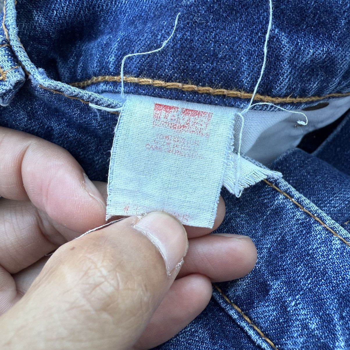 Levi's Vintage Clothing VINTAGE LEVI'S 519 FADED JEAN DENIM PANTS Size US 33 - 16 Thumbnail