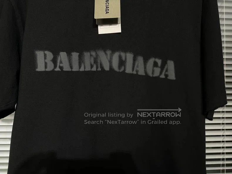 Balenciaga Balenciaga SS24 Blurred Logo Short Sleeve T-Shirt. Size US XS / EU 42 / 0 - 2 Thumbnail