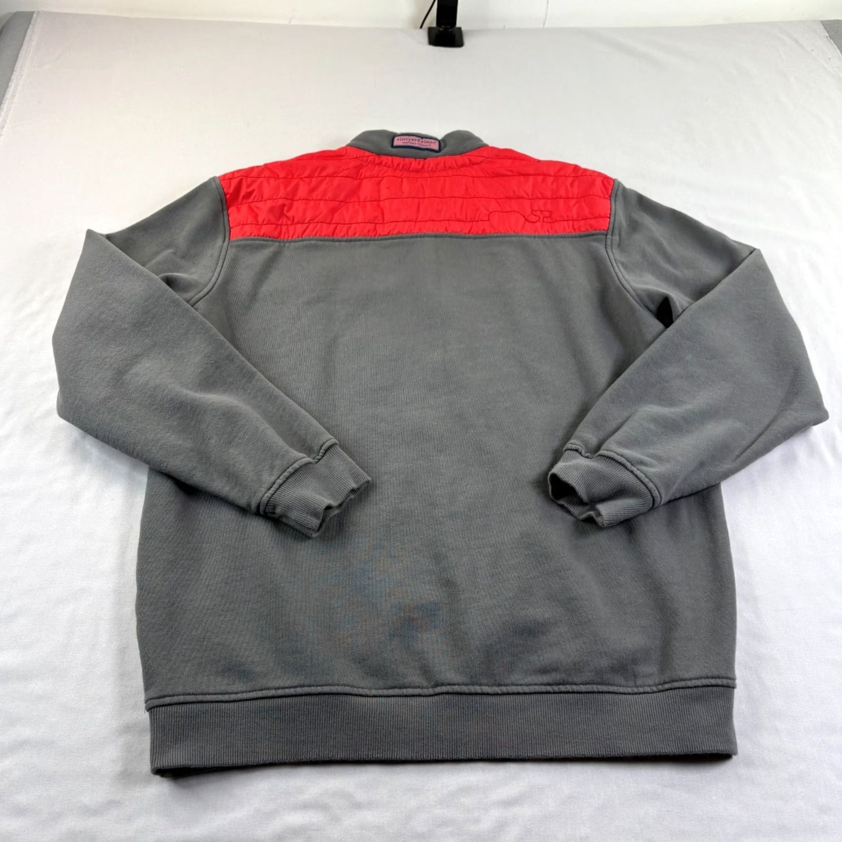 Vineyard Vines Vineyard Vines Sweater Mens M Gray 1/4 Zip Pullover Preppy Mock Neck 1/4 Zip Casual Logo Pullover Mens M Gray Vineyard Vines Sweater Size US M / EU 48-50 / 2 - 7 Thumbnail