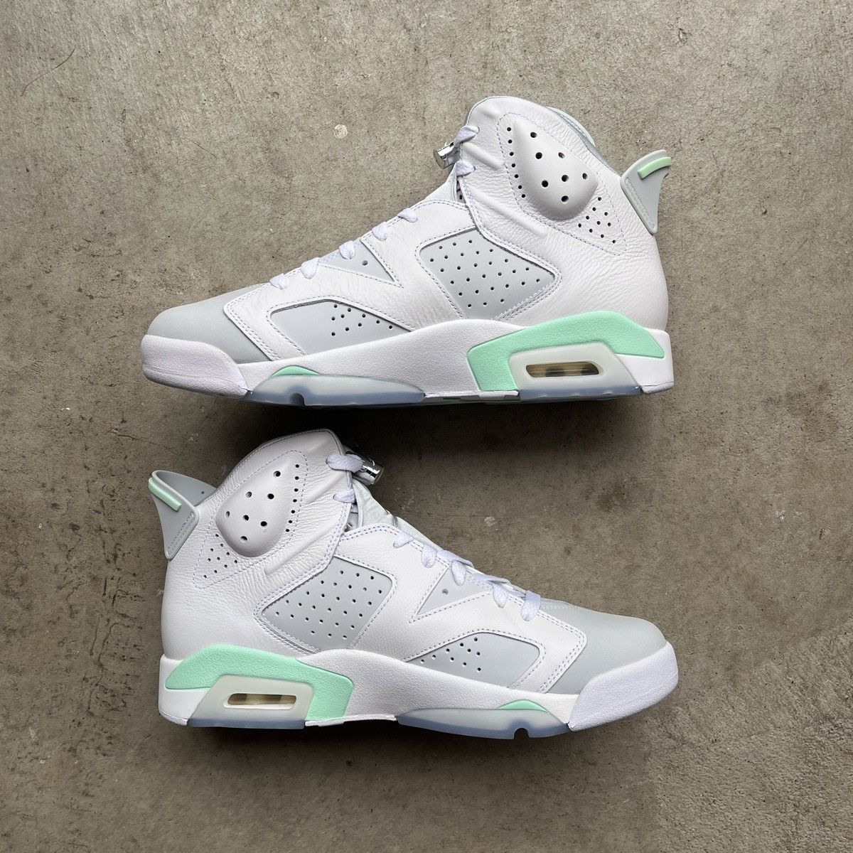 Jordan Brand Jordan 6 Mint Foam 2022 Size US 10 / EU 43 - 3 Thumbnail